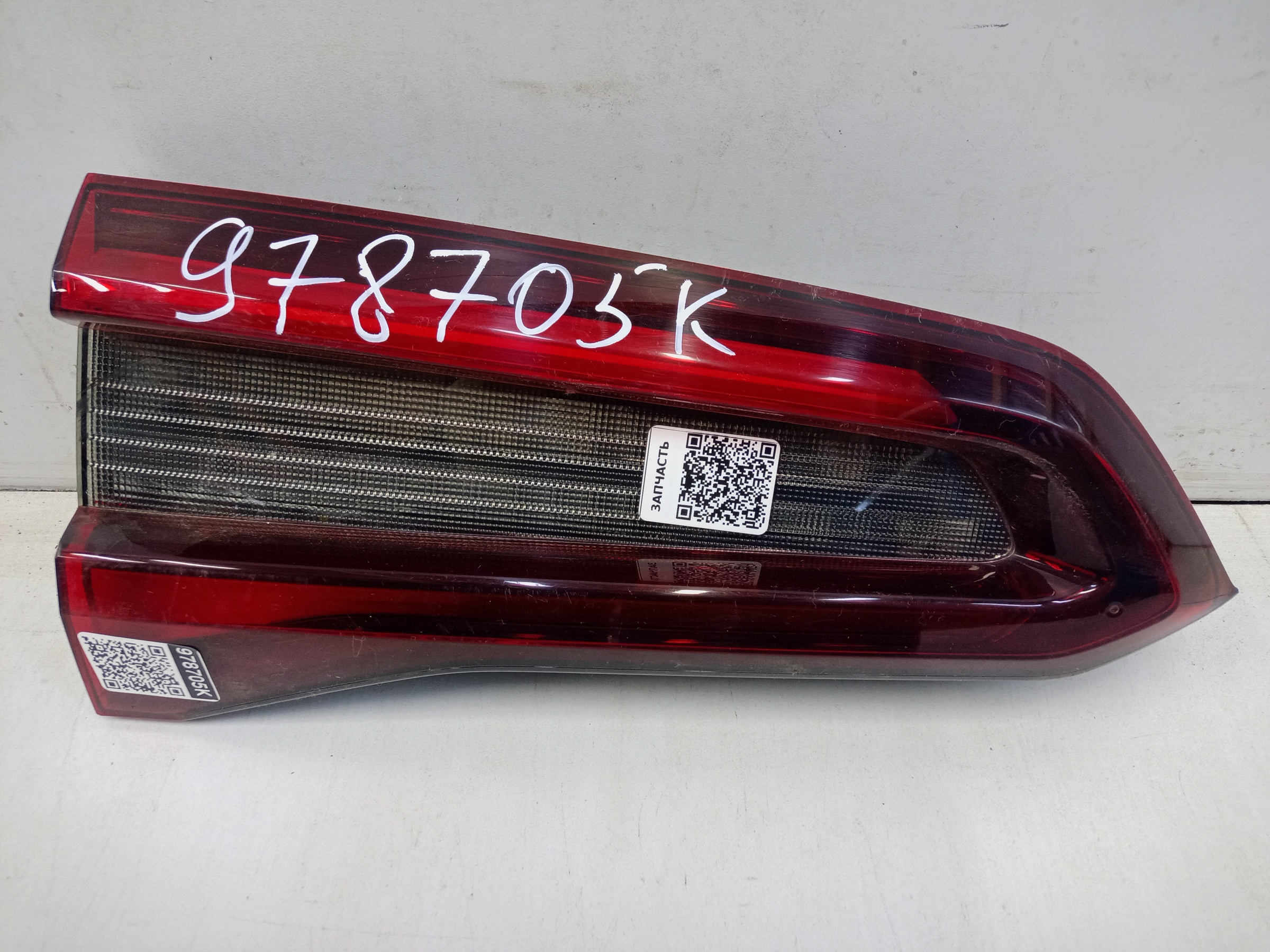 Фонарь задний левый внутренний BMW X5 G05 LED