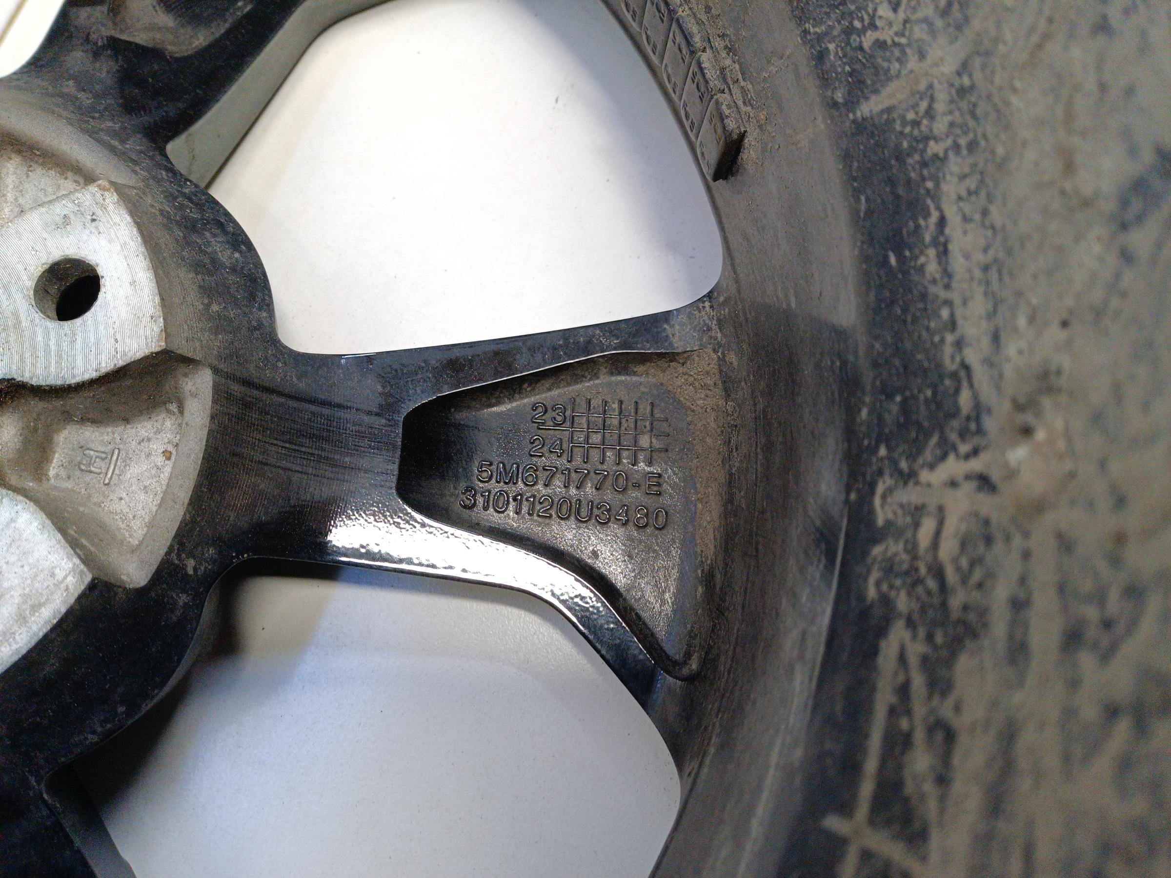 Диск колеса литой Москвич 3 R17