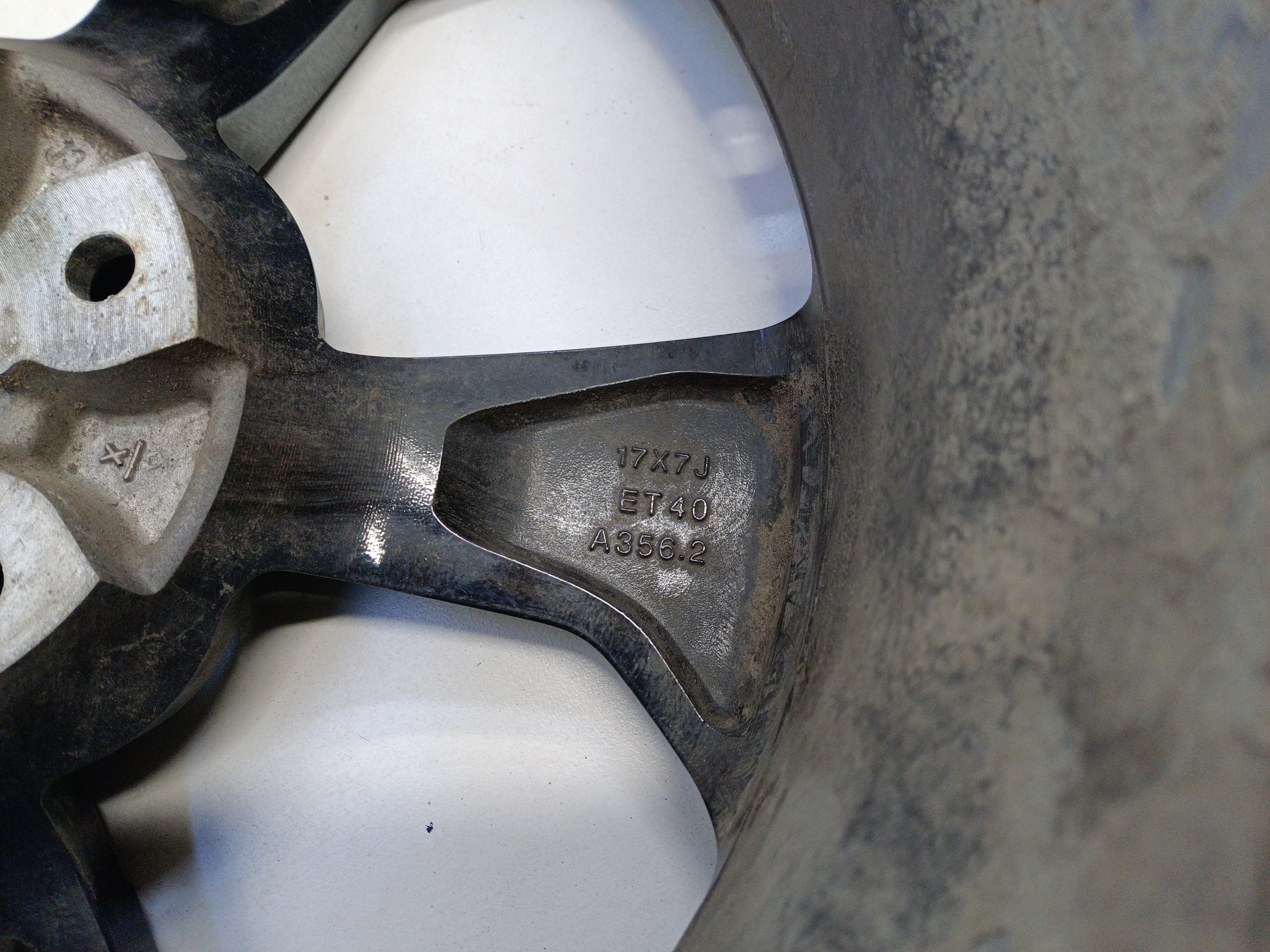 Диск колеса литой Москвич 3 R17