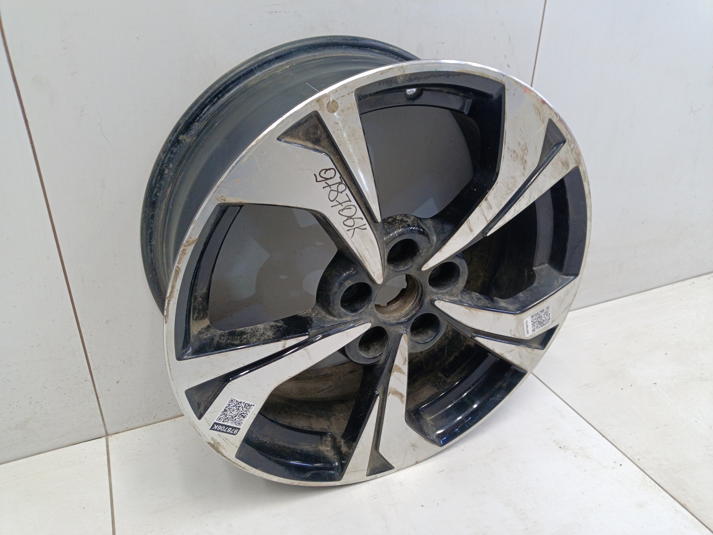 Диск колеса литой Москвич 3 R17