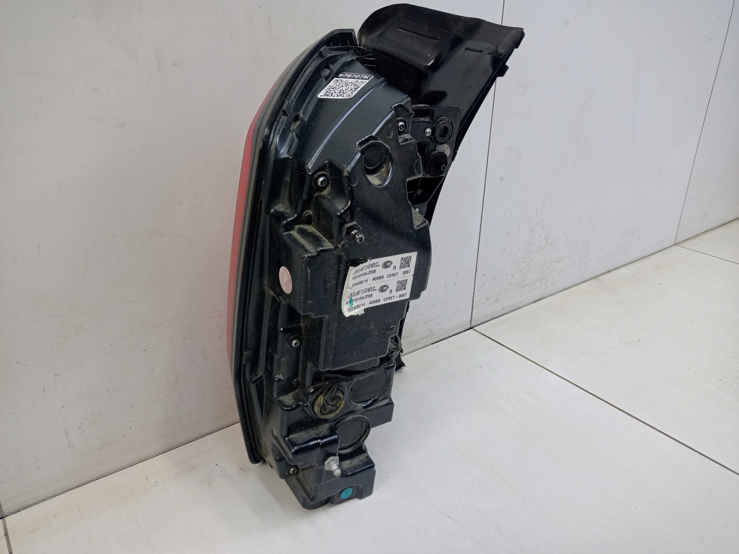 Фонарь задний правый Haval H3