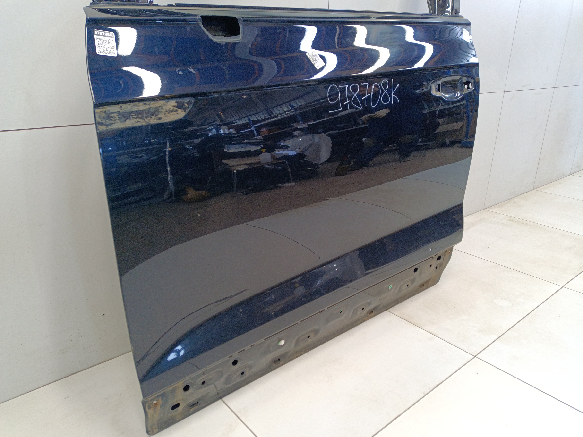 Дверь передняя левая Volkswagen Touareg 3