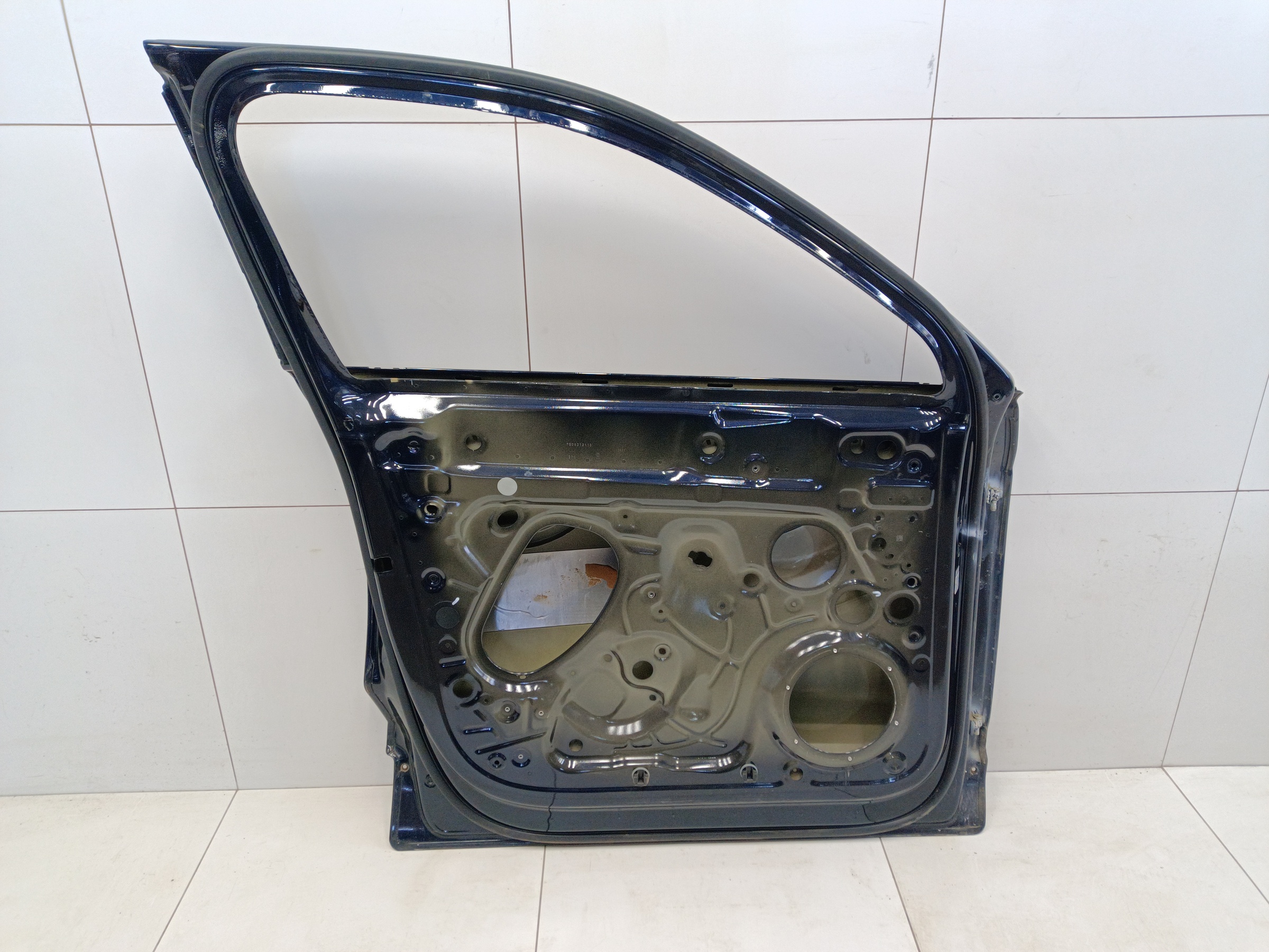 Дверь передняя левая Volkswagen Touareg 3