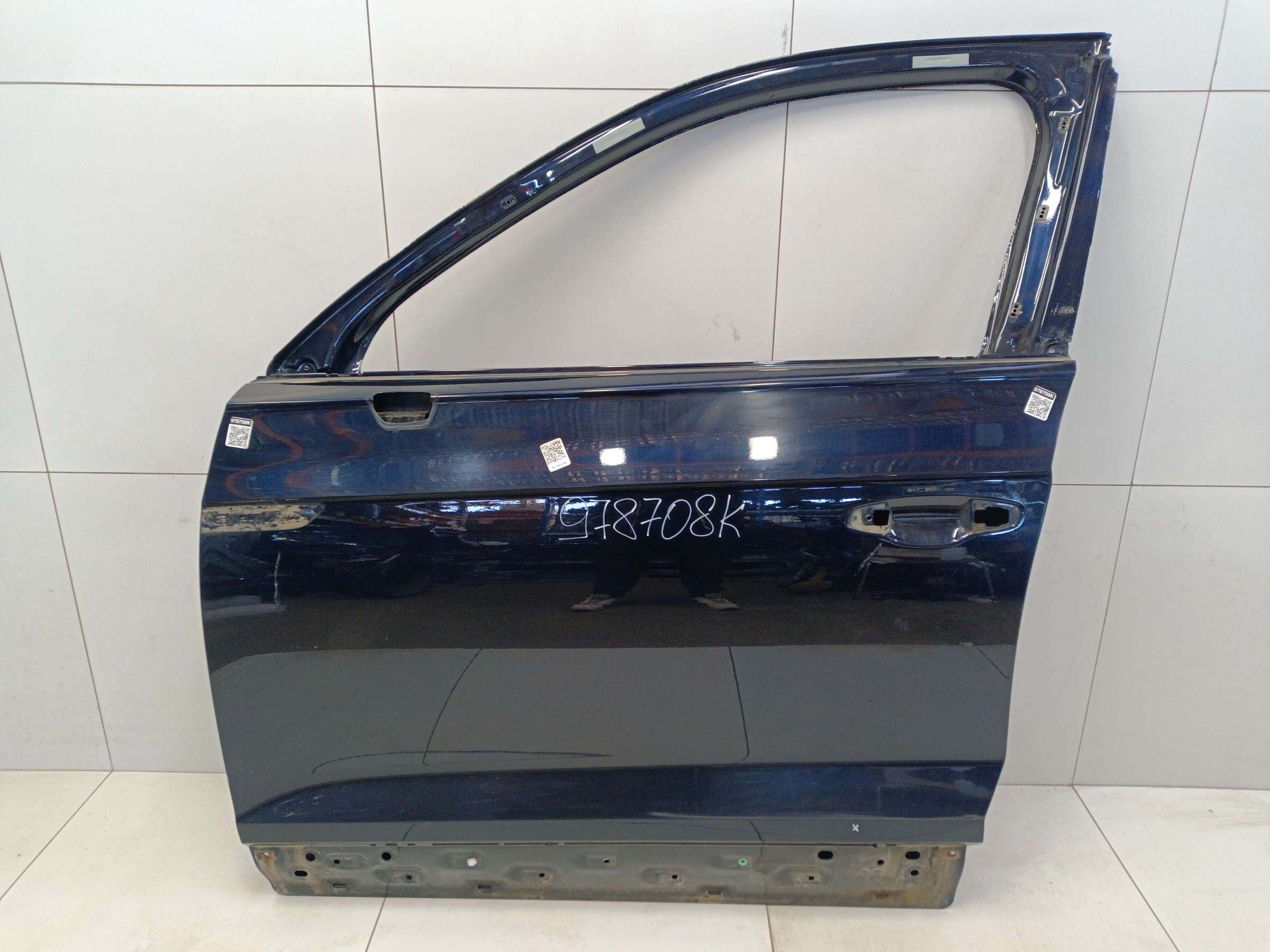 Дверь передняя левая Volkswagen Touareg 3