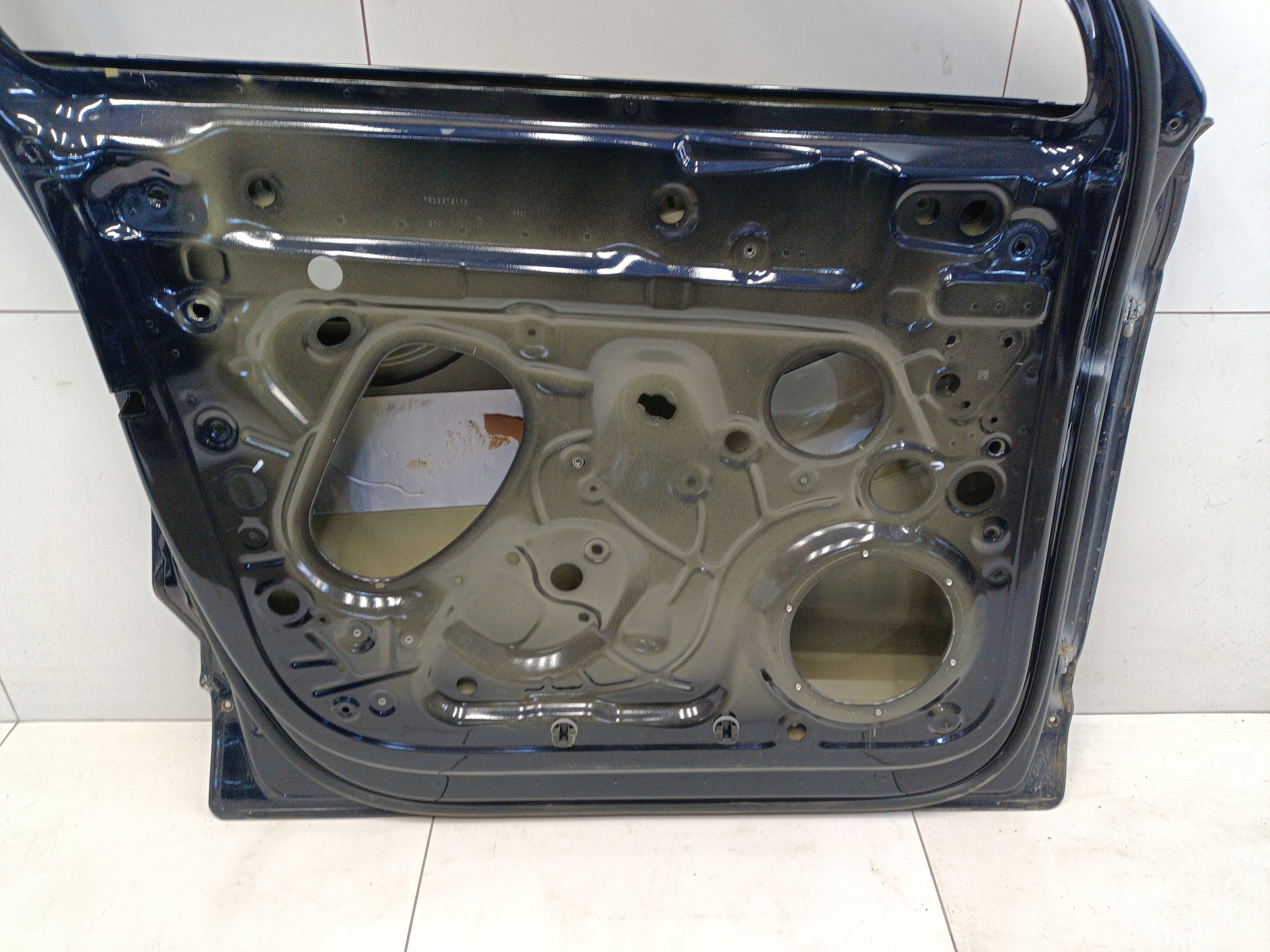 Дверь передняя левая Volkswagen Touareg 3