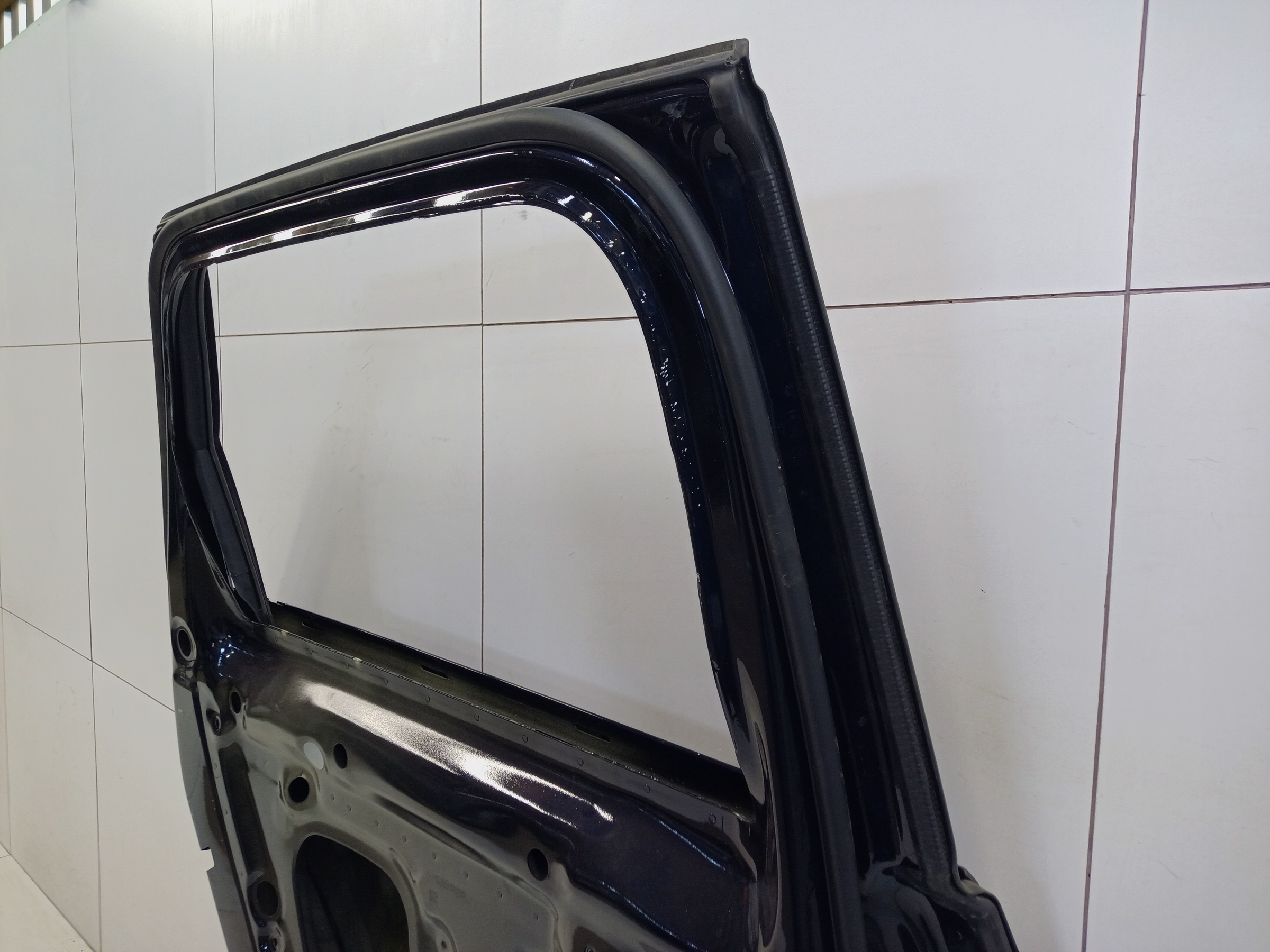 Дверь задняя левая Volkswagen Touareg 3