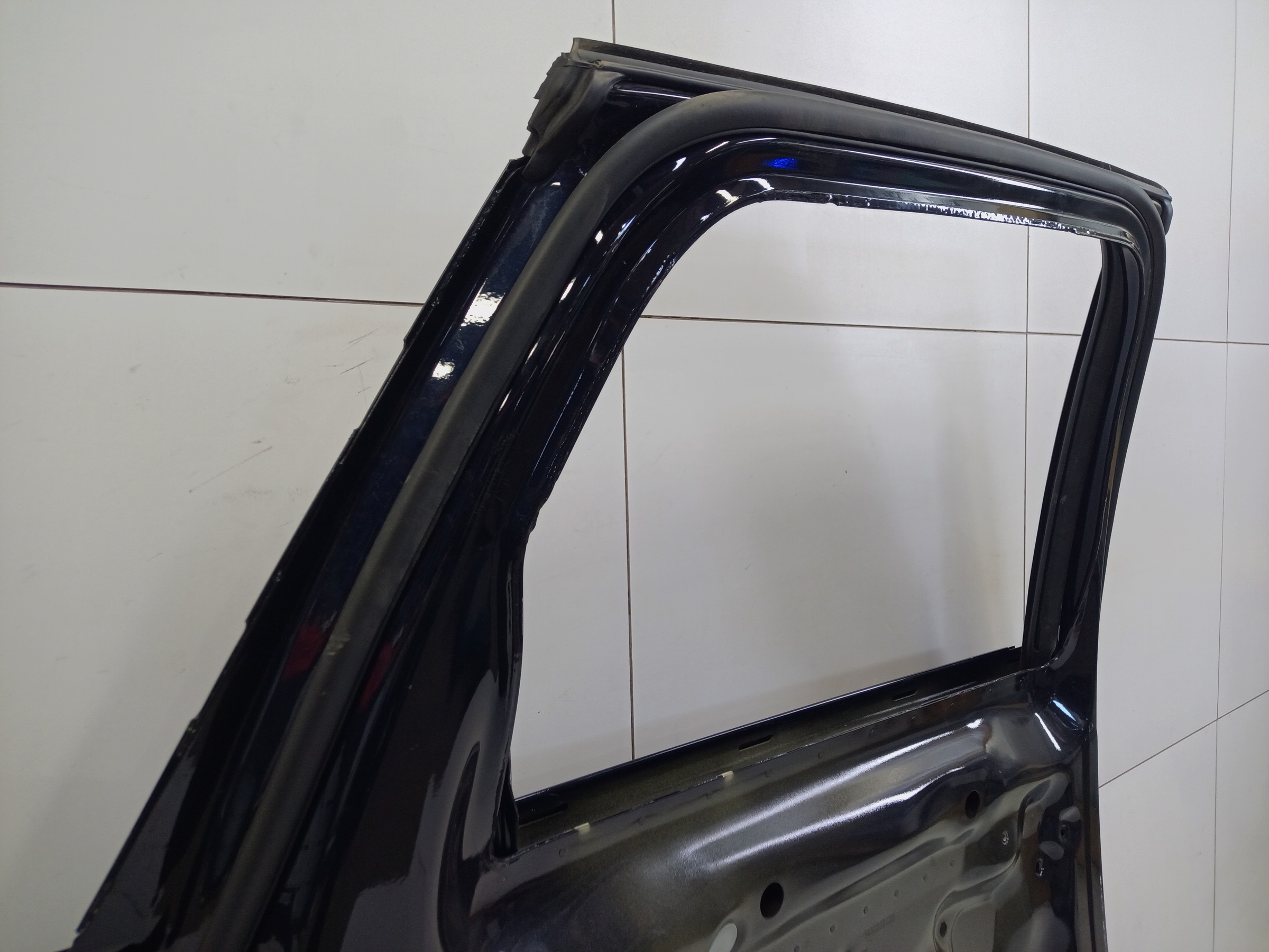 Дверь задняя левая Volkswagen Touareg 3