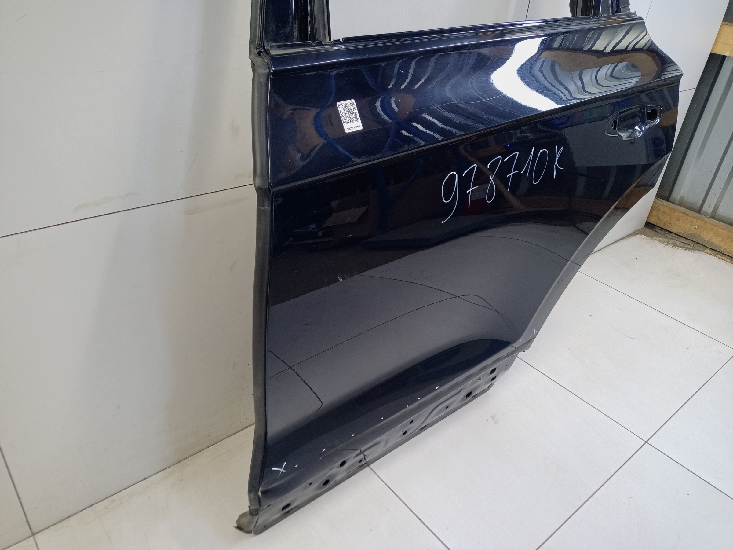 Дверь задняя левая Volkswagen Touareg 3