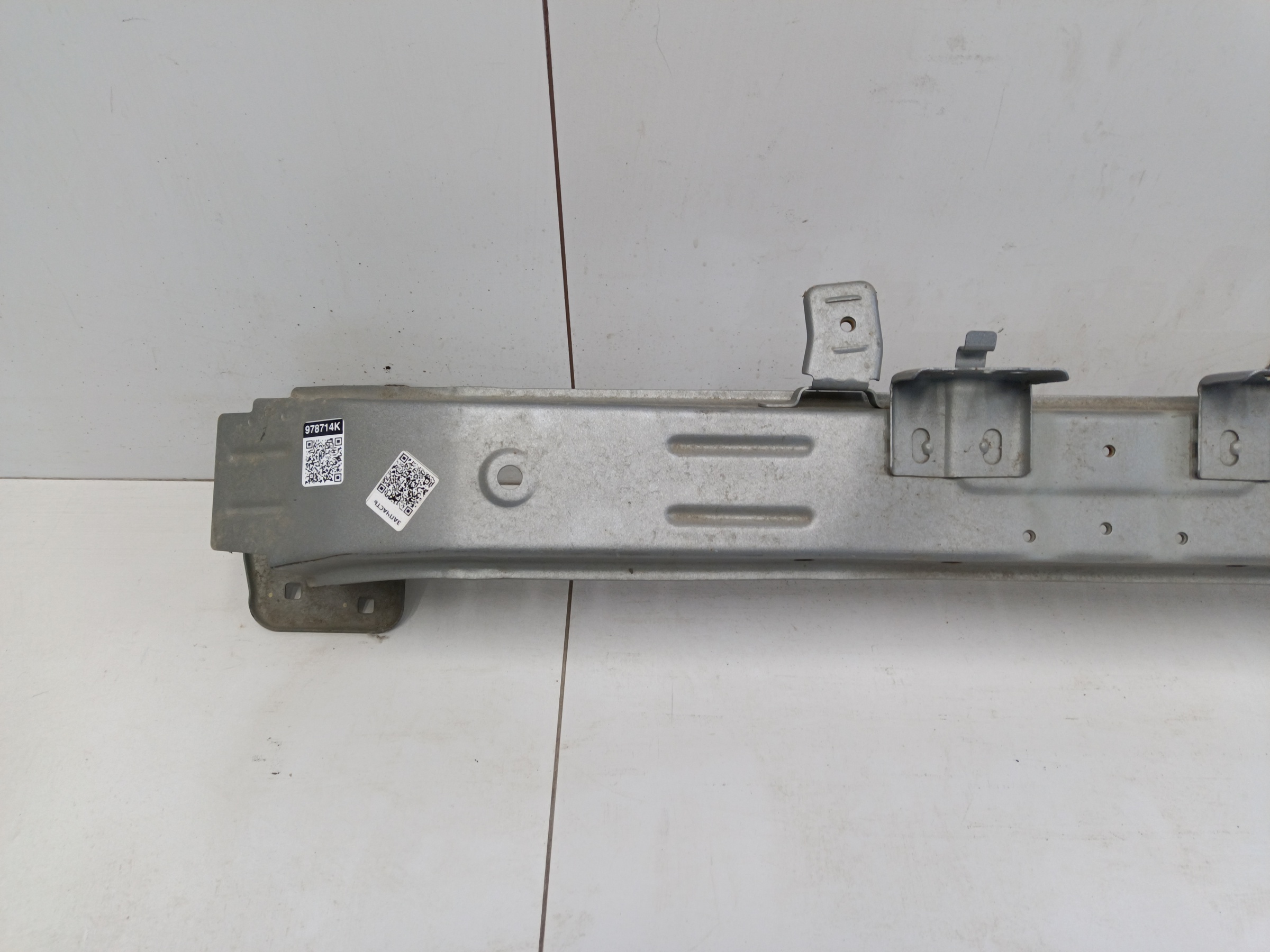 Усилитель переднего бампера Haval F7