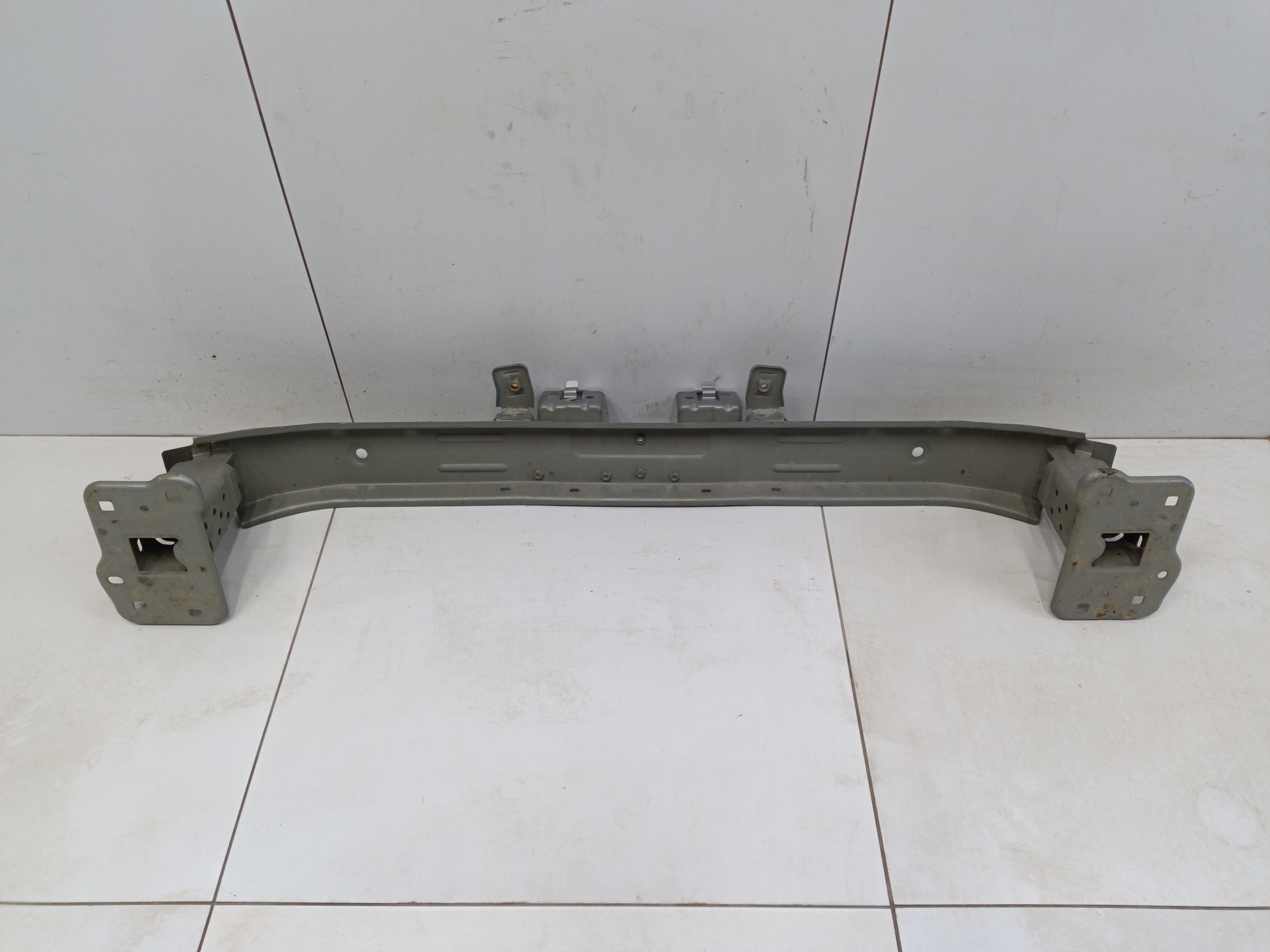 Усилитель переднего бампера Haval F7