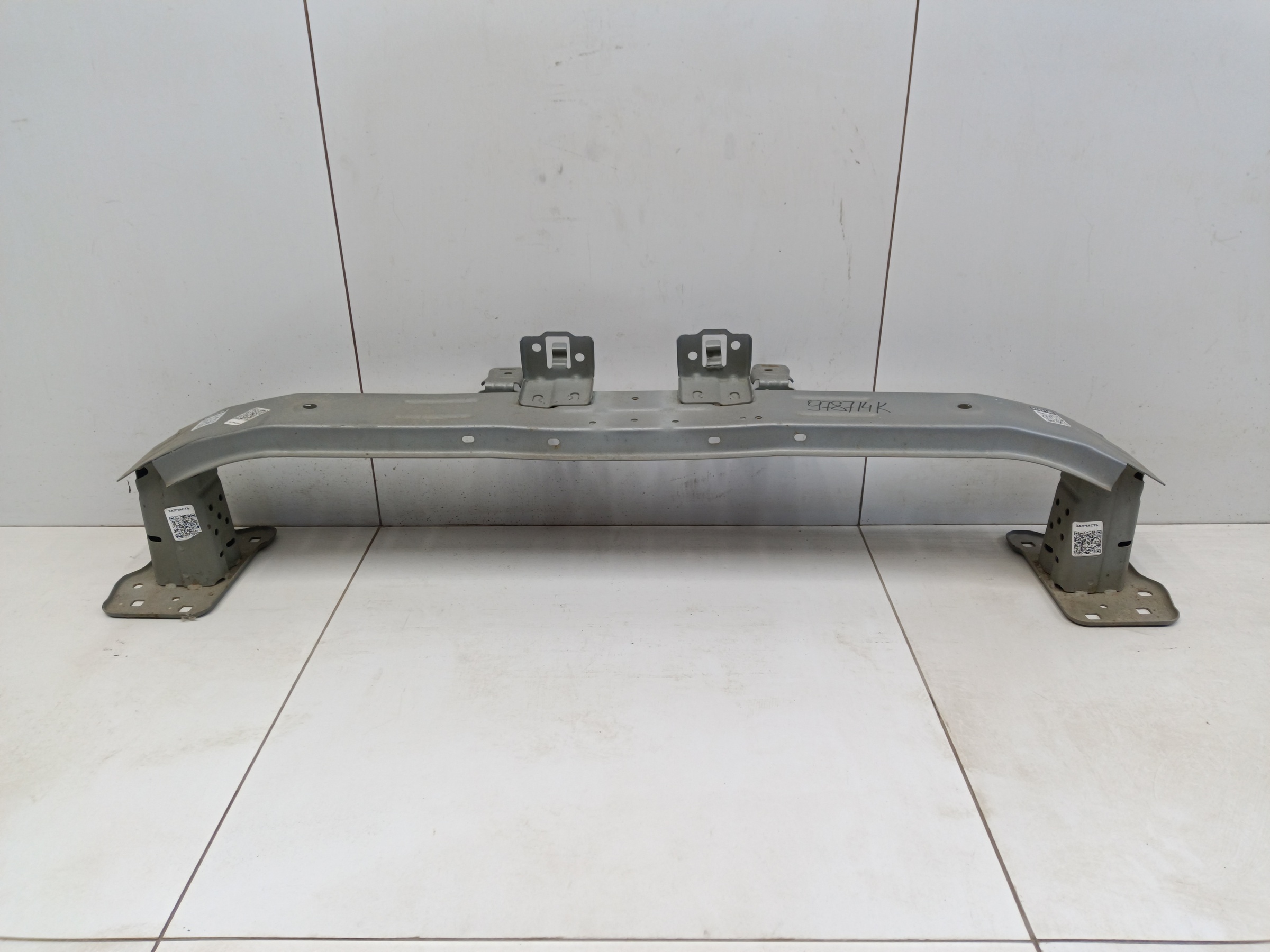 Усилитель переднего бампера Haval F7