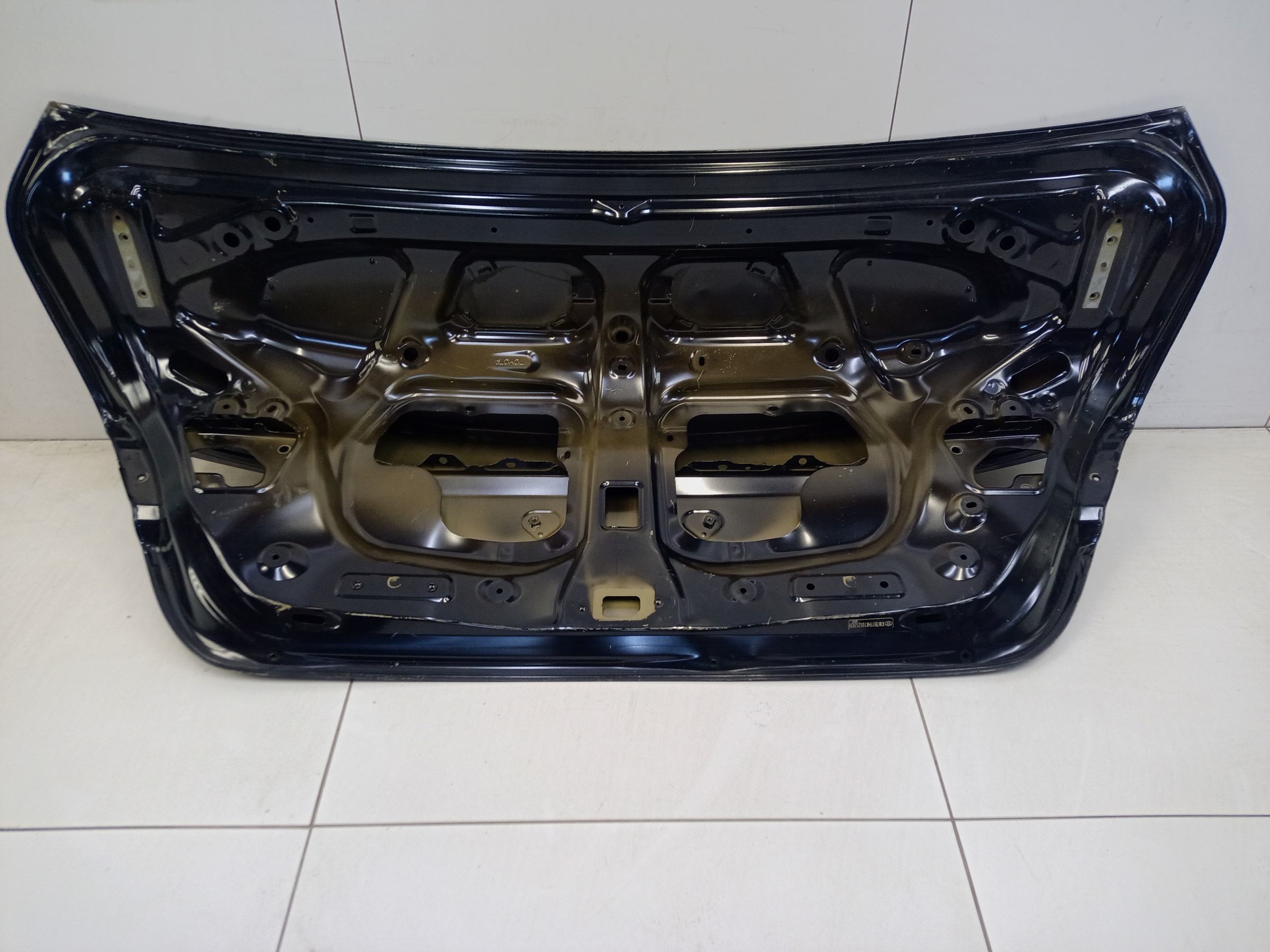 Крышка багажника Toyota Camry V70