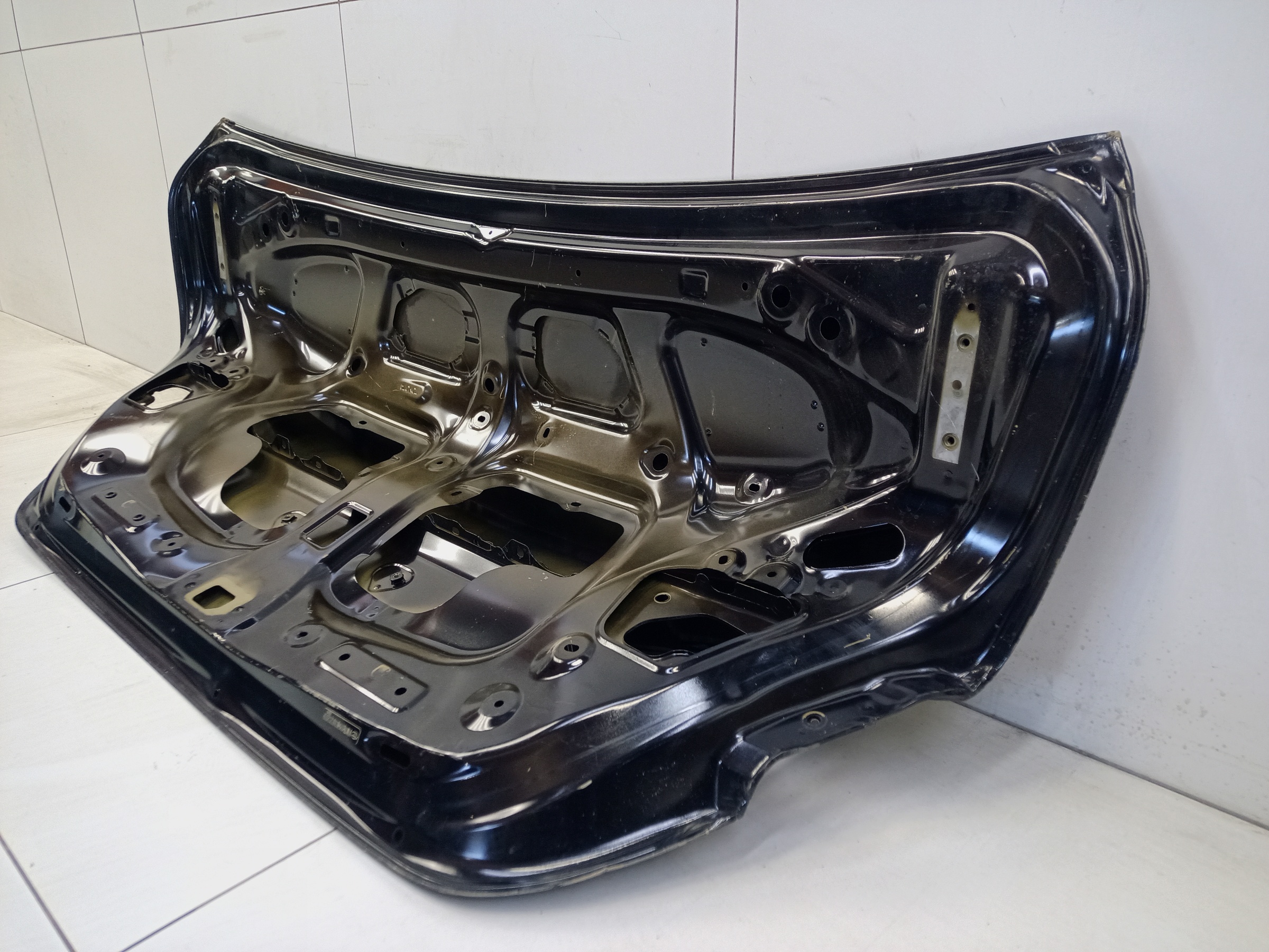 Крышка багажника Toyota Camry V70