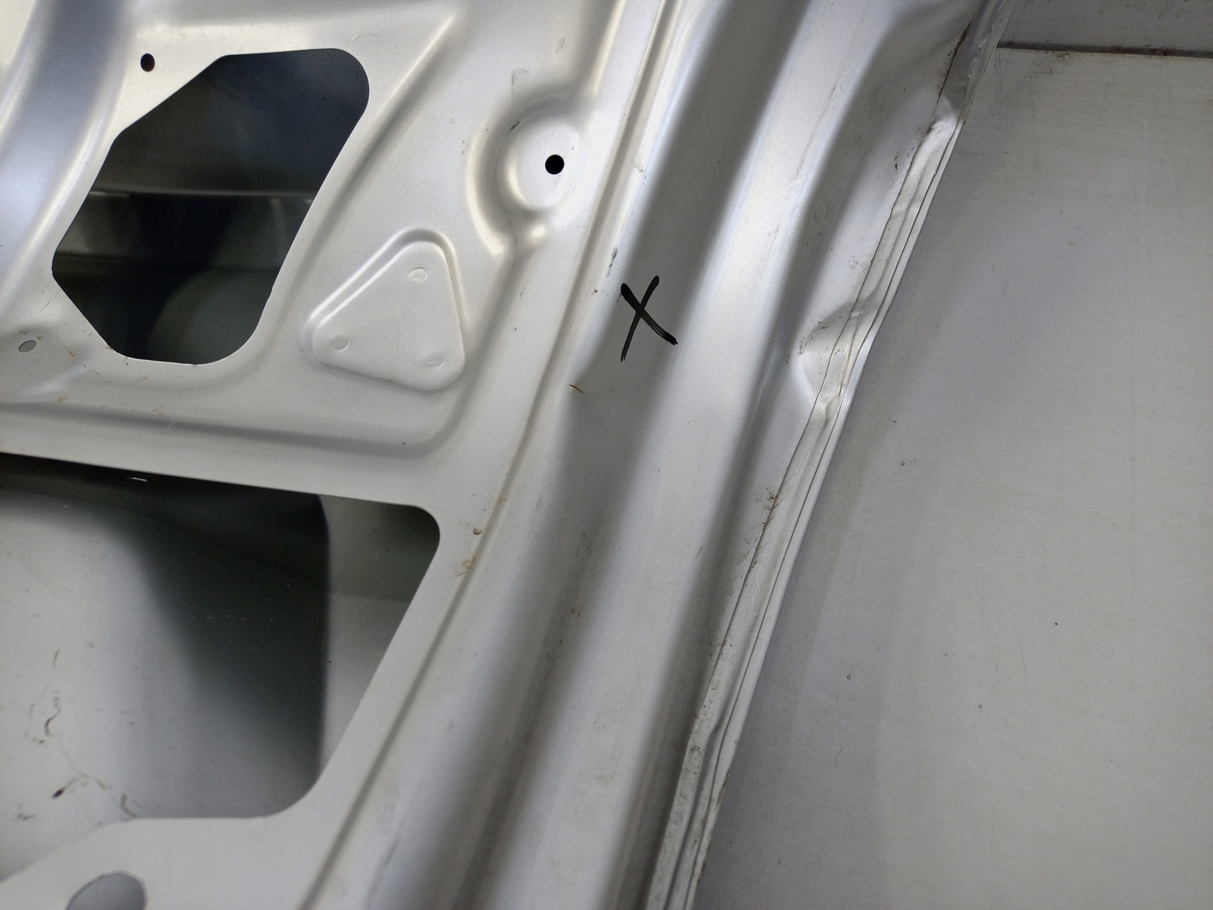 Крышка багажника Lada Granta Sedan 1 Restail