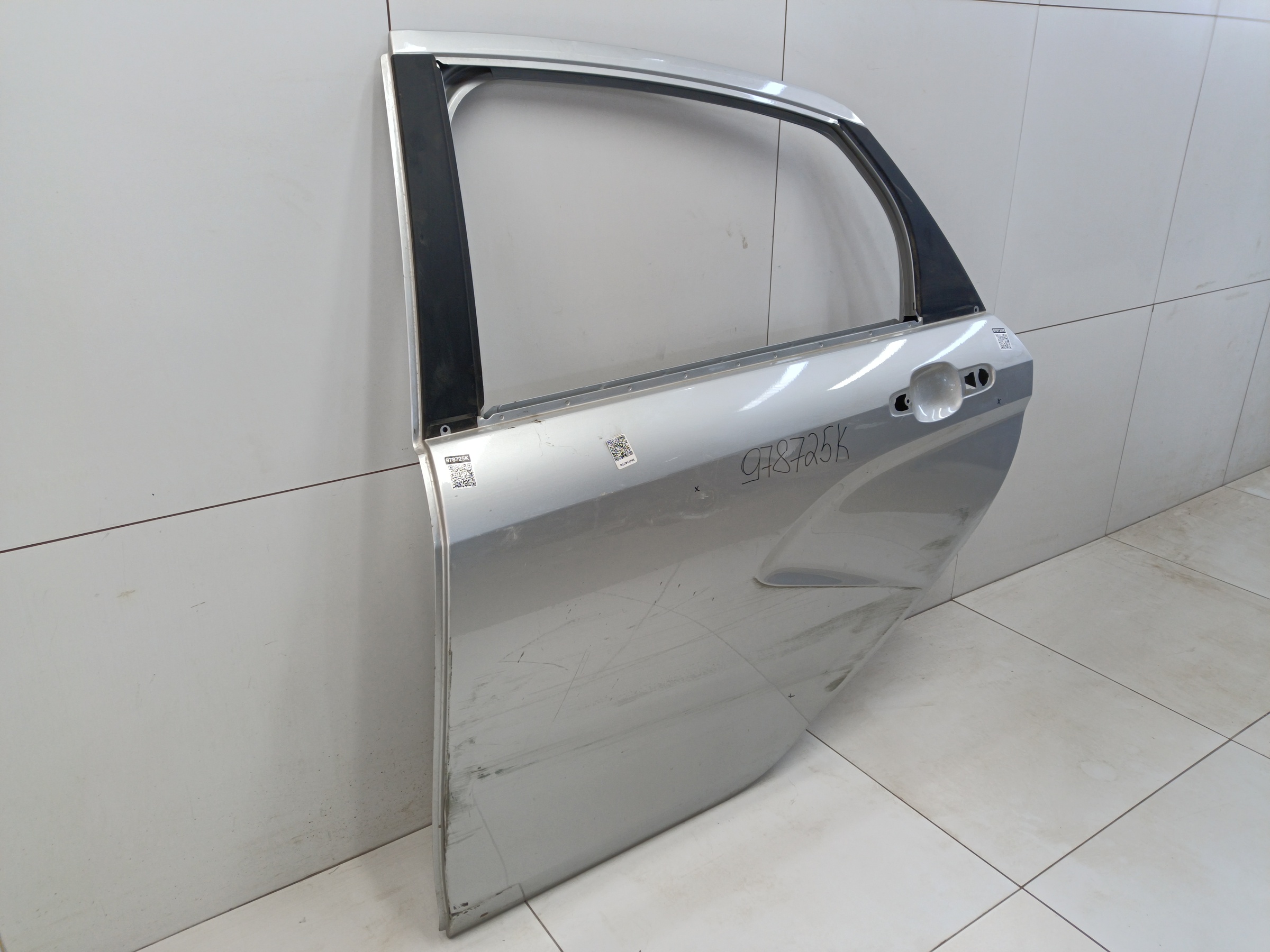 Дверь задняя левая Lada Vesta Sedan