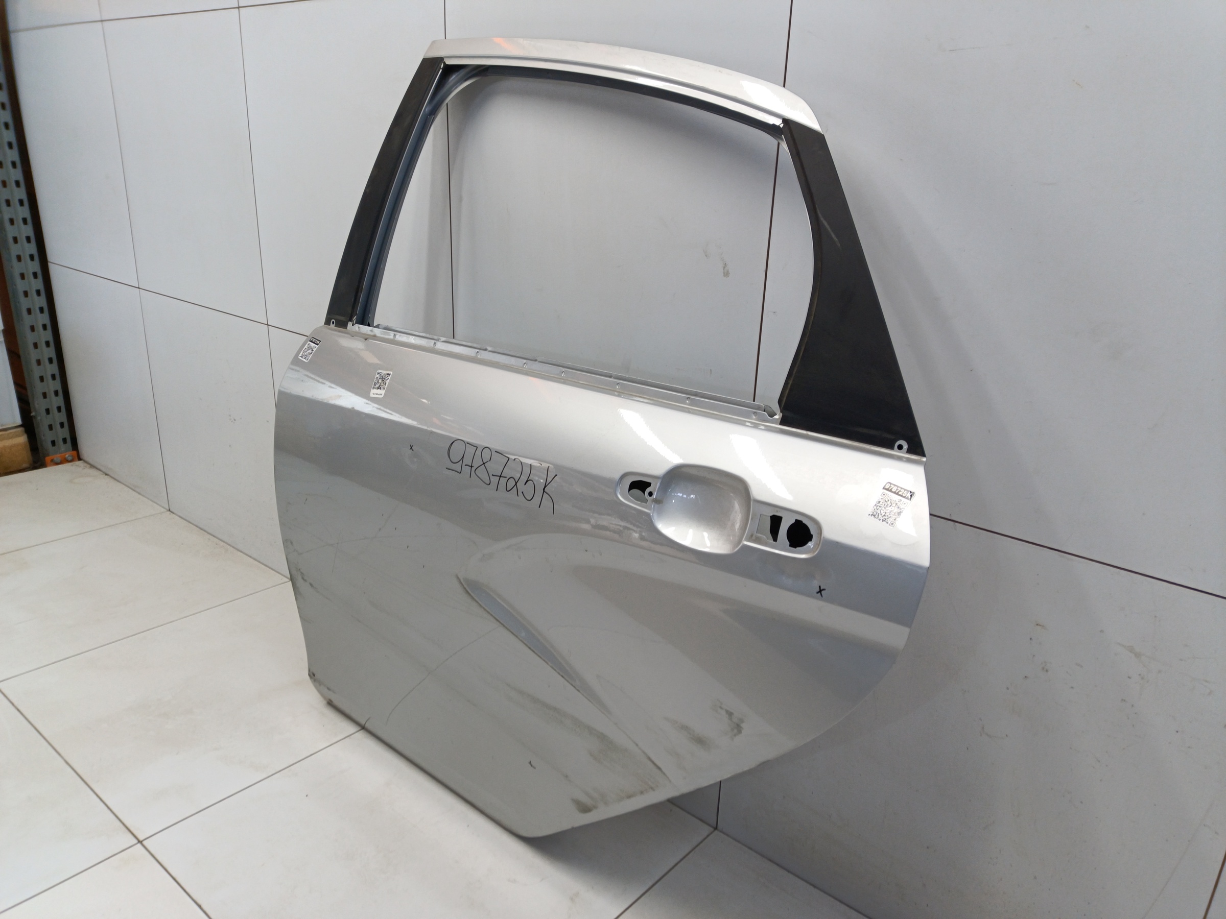 Дверь задняя левая Lada Vesta Sedan