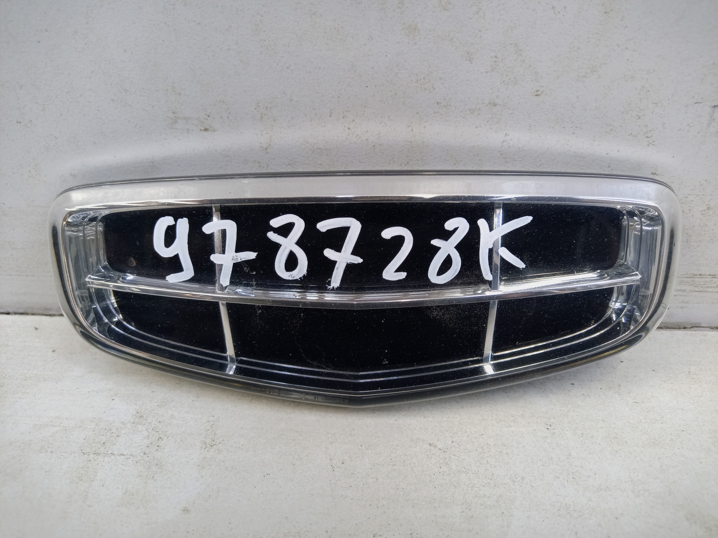 Эмблема решетки радиатора Geely Coolray