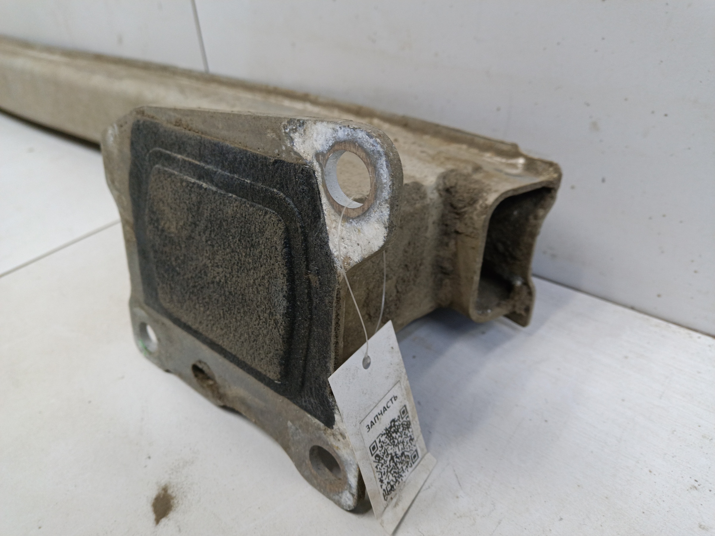 Усилитель заднего бампера Audi A4 B9 Sedan