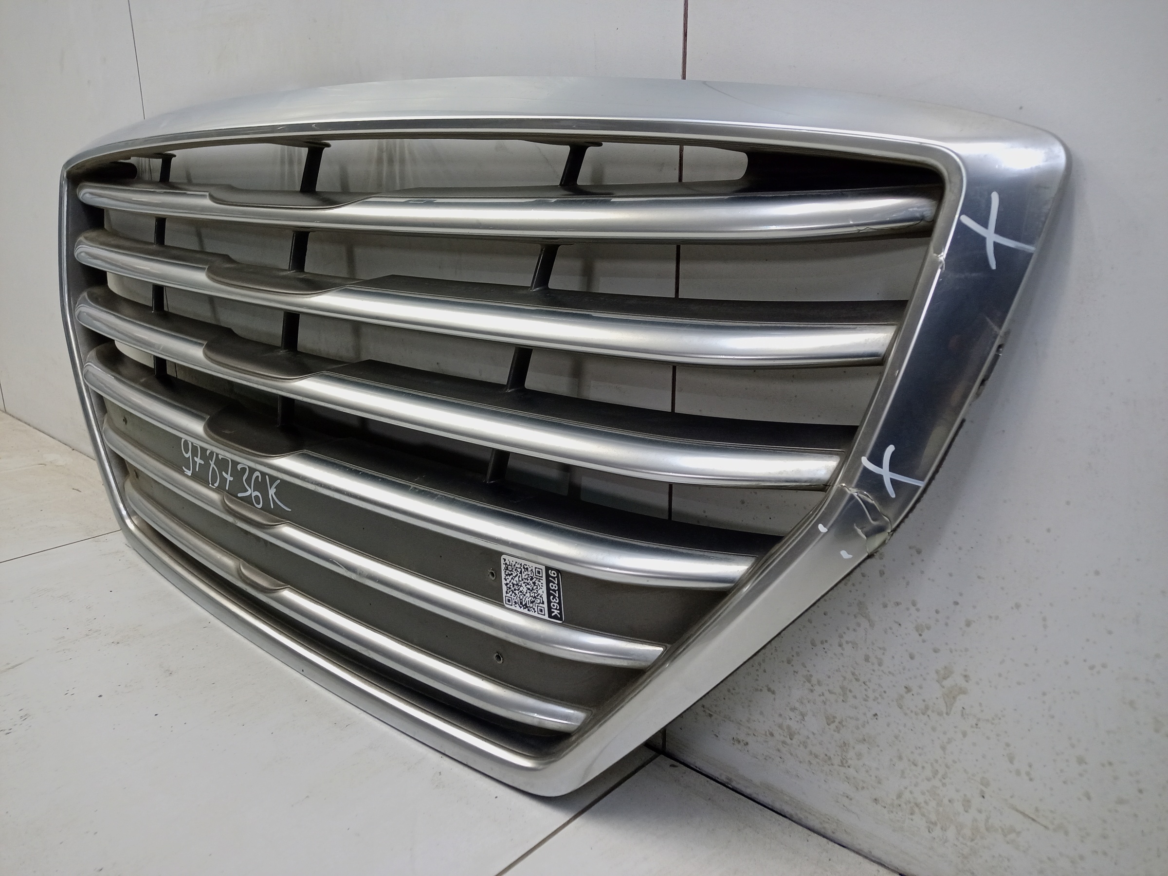 Решётка радиатора Hyundai Genesis 2