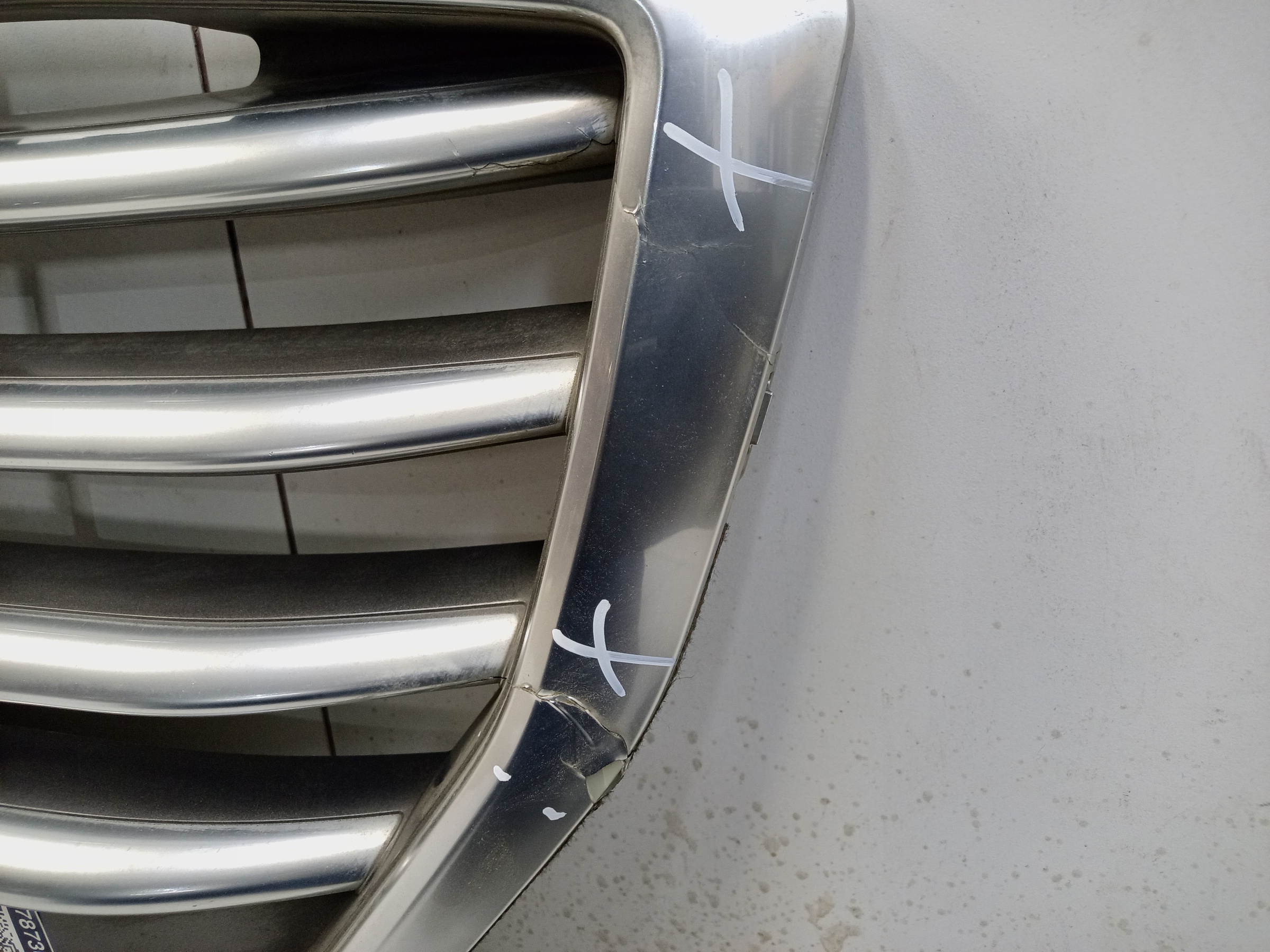 Решётка радиатора Hyundai Genesis 2