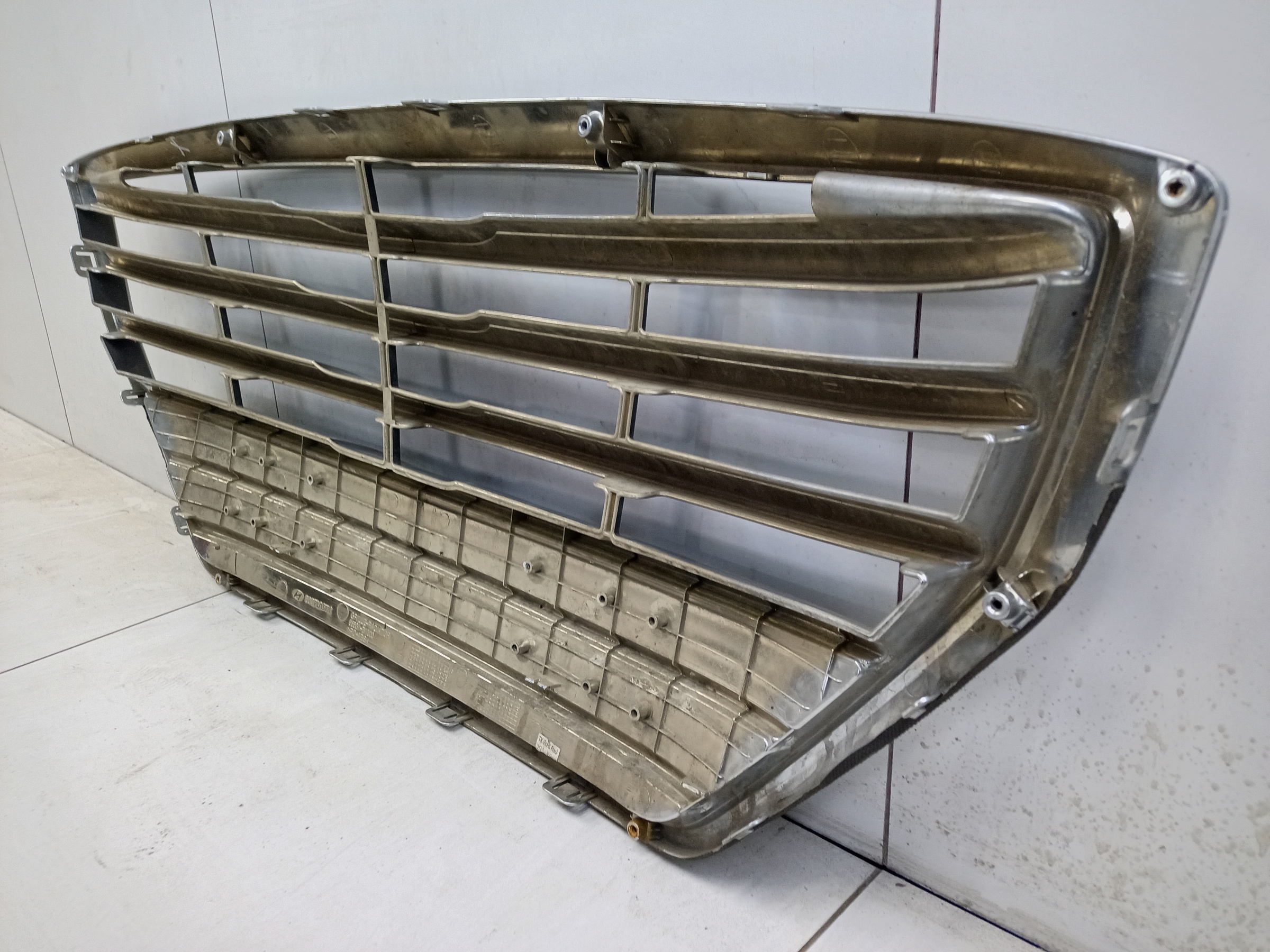 Решётка радиатора Hyundai Genesis 2