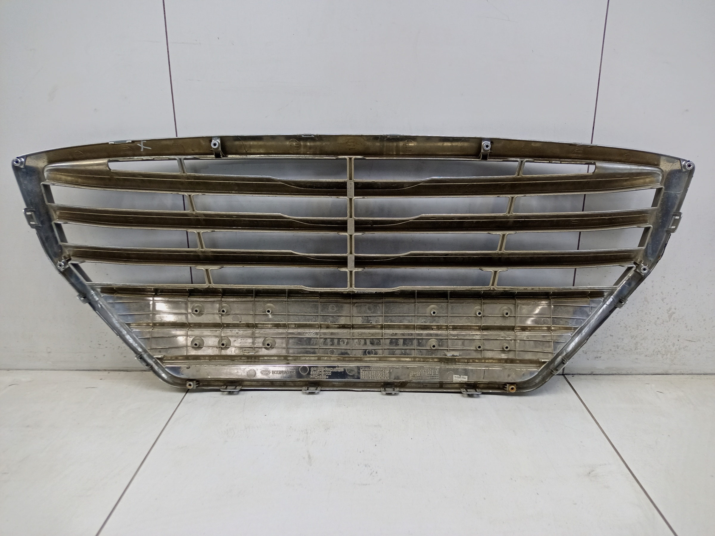 Решётка радиатора Hyundai Genesis 2