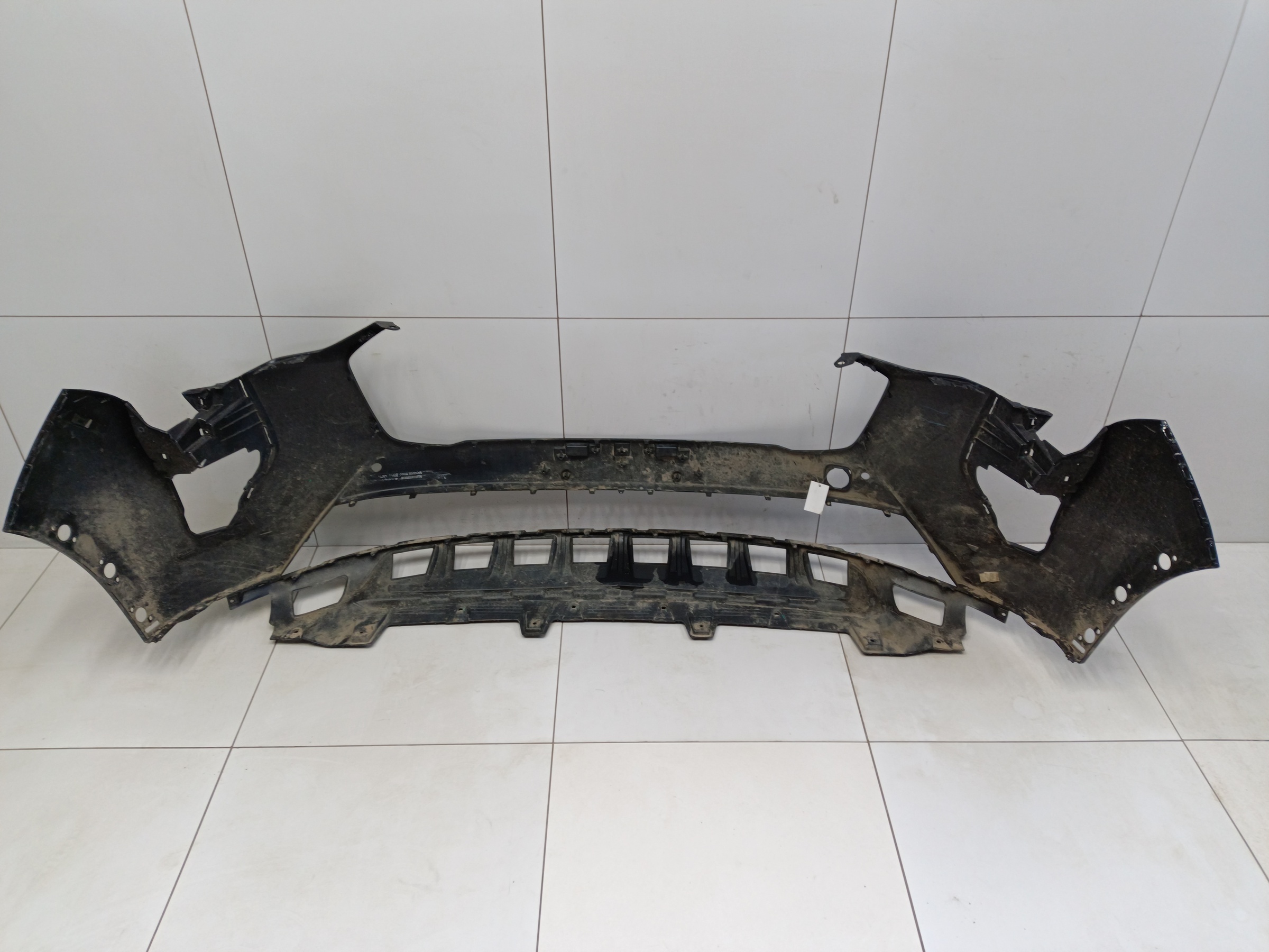 Бампер передний Haval Jolion Restail с отверстиями под накладки