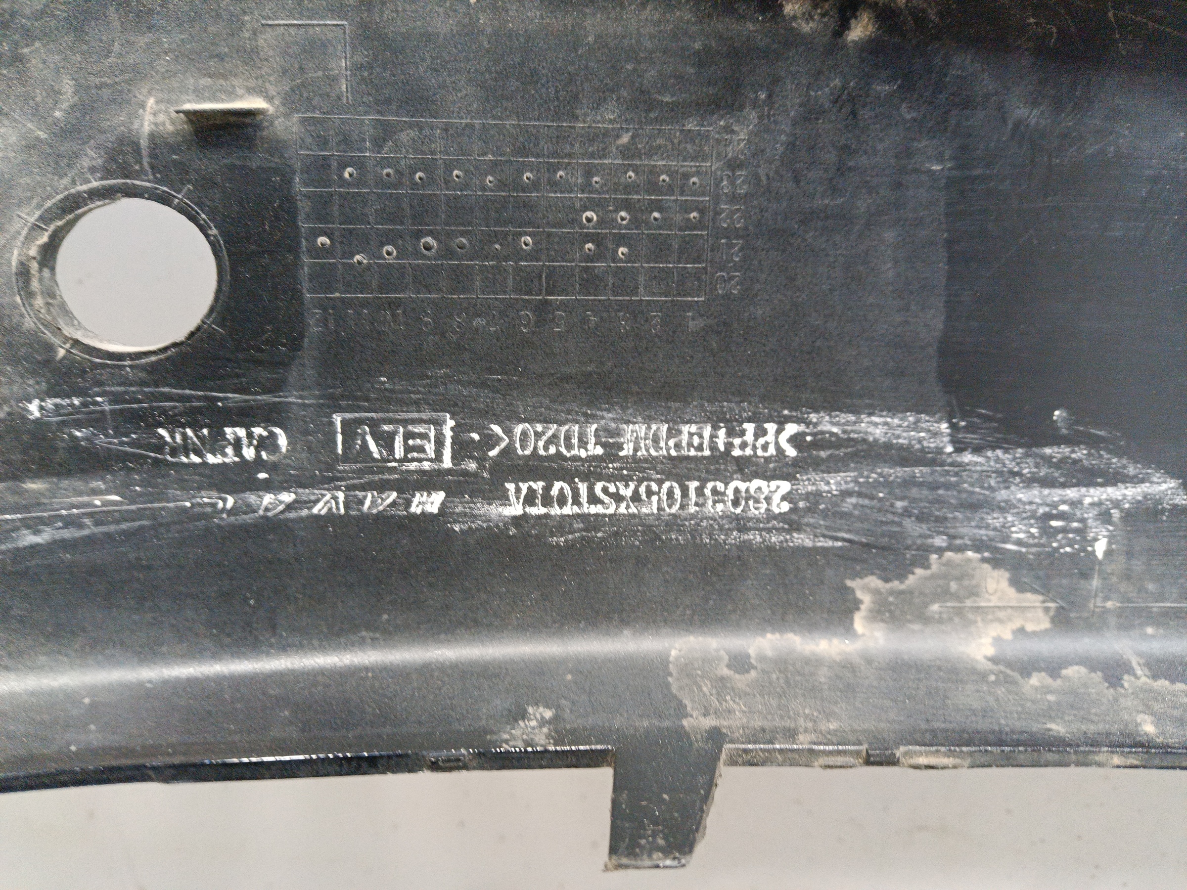 Бампер передний Haval Jolion Restail с отверстиями под накладки