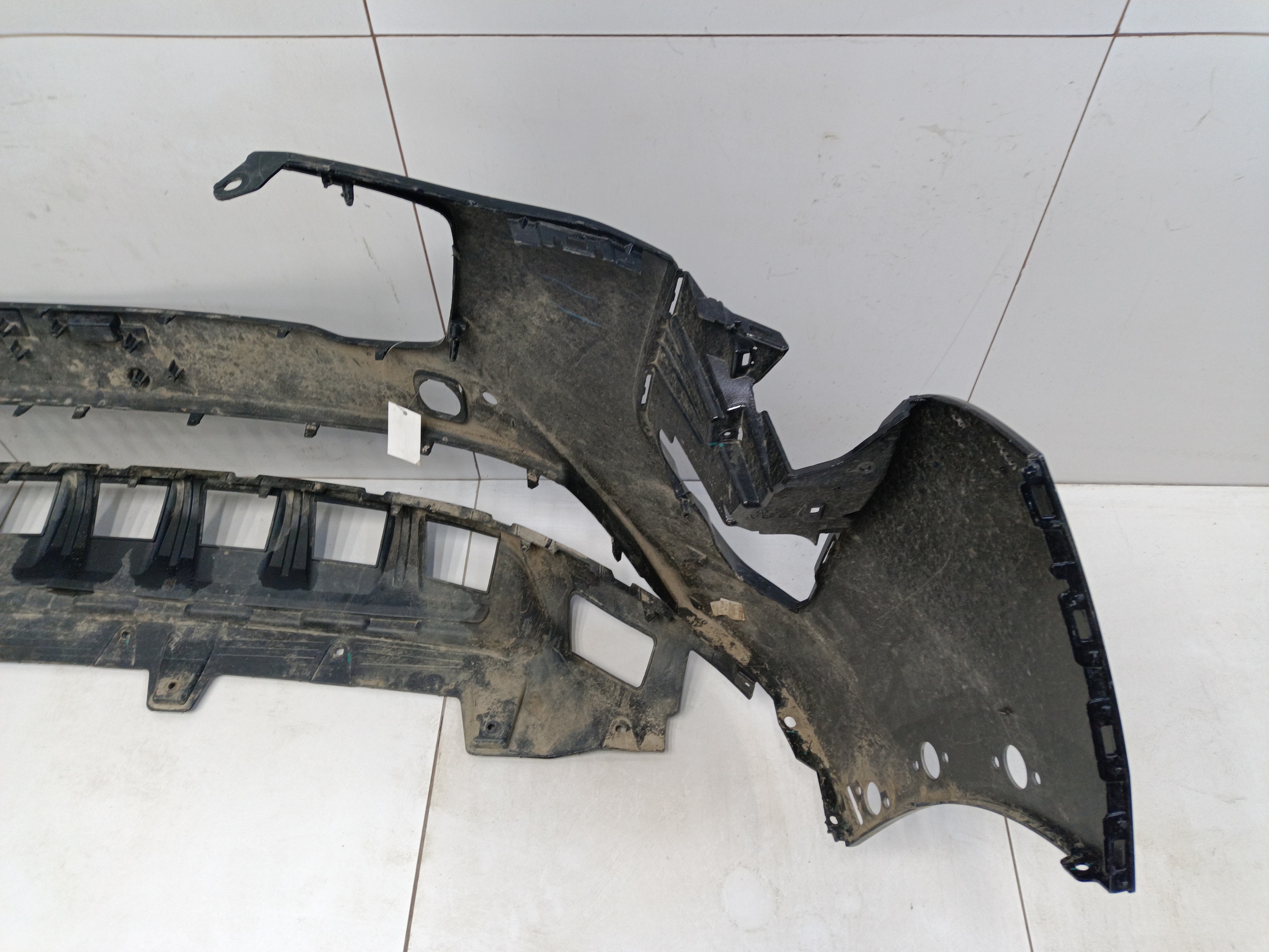 Бампер передний Haval Jolion Restail с отверстиями под накладки