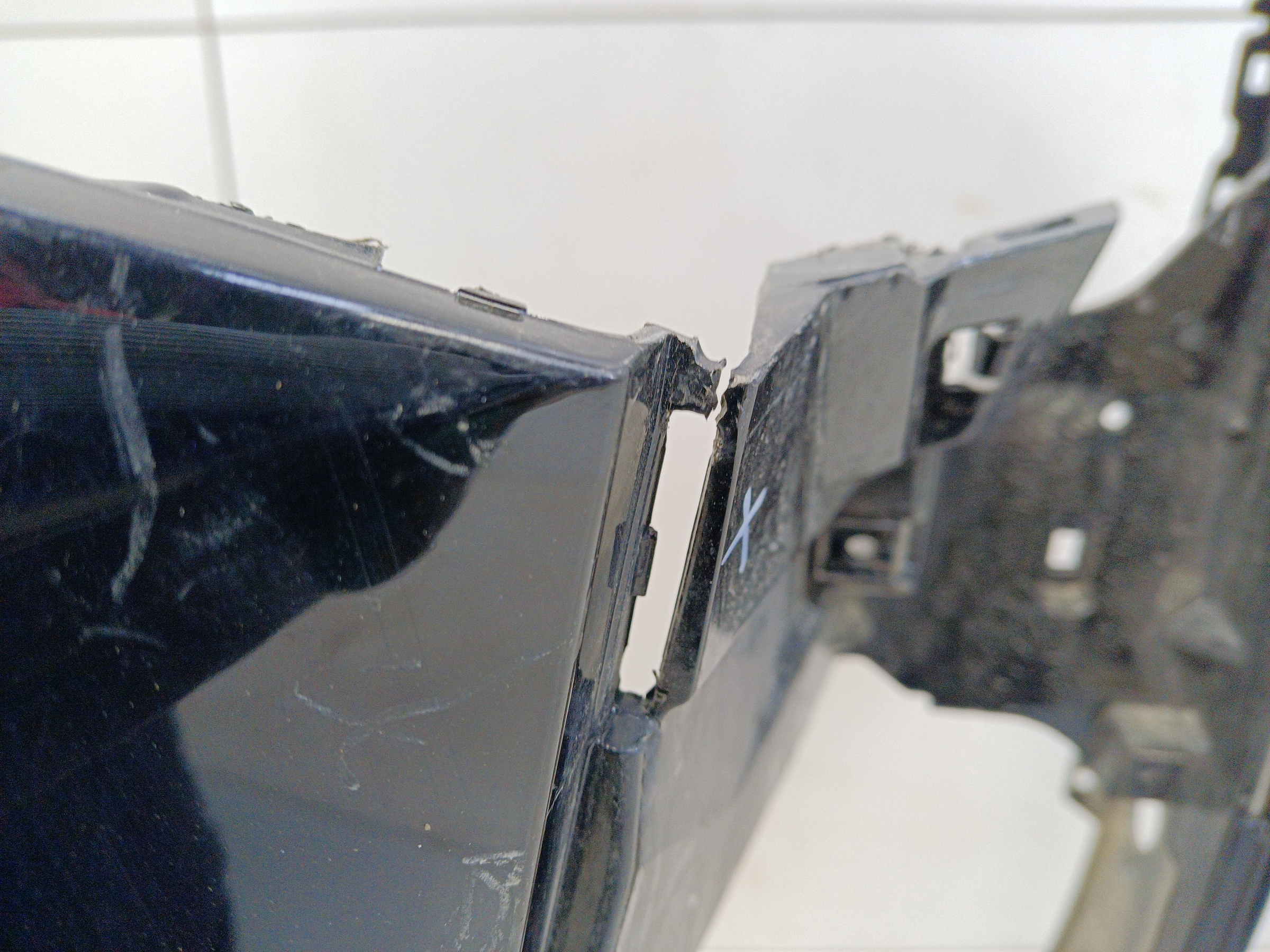 Бампер передний Haval Jolion Restail с отверстиями под накладки