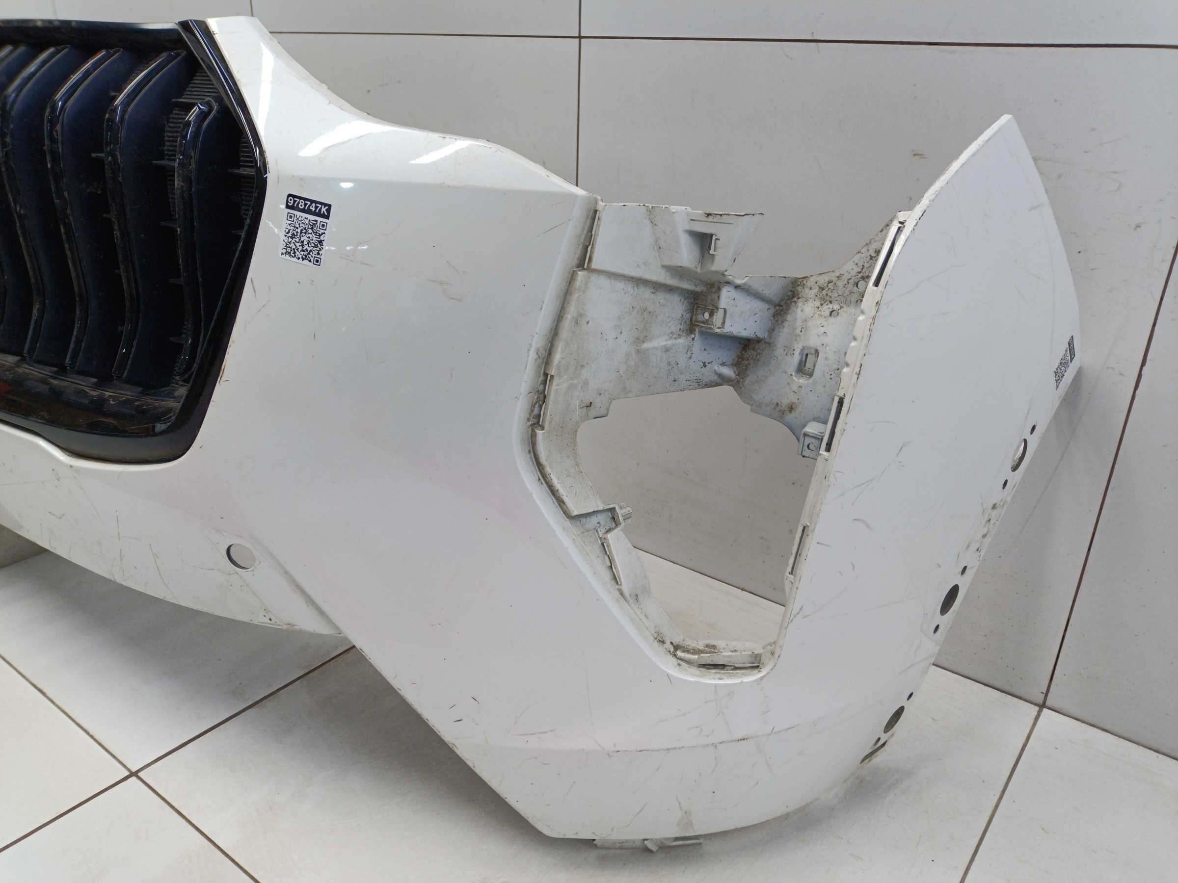 Бампер передний Haval Jolion Restail с отверстиями под накладки