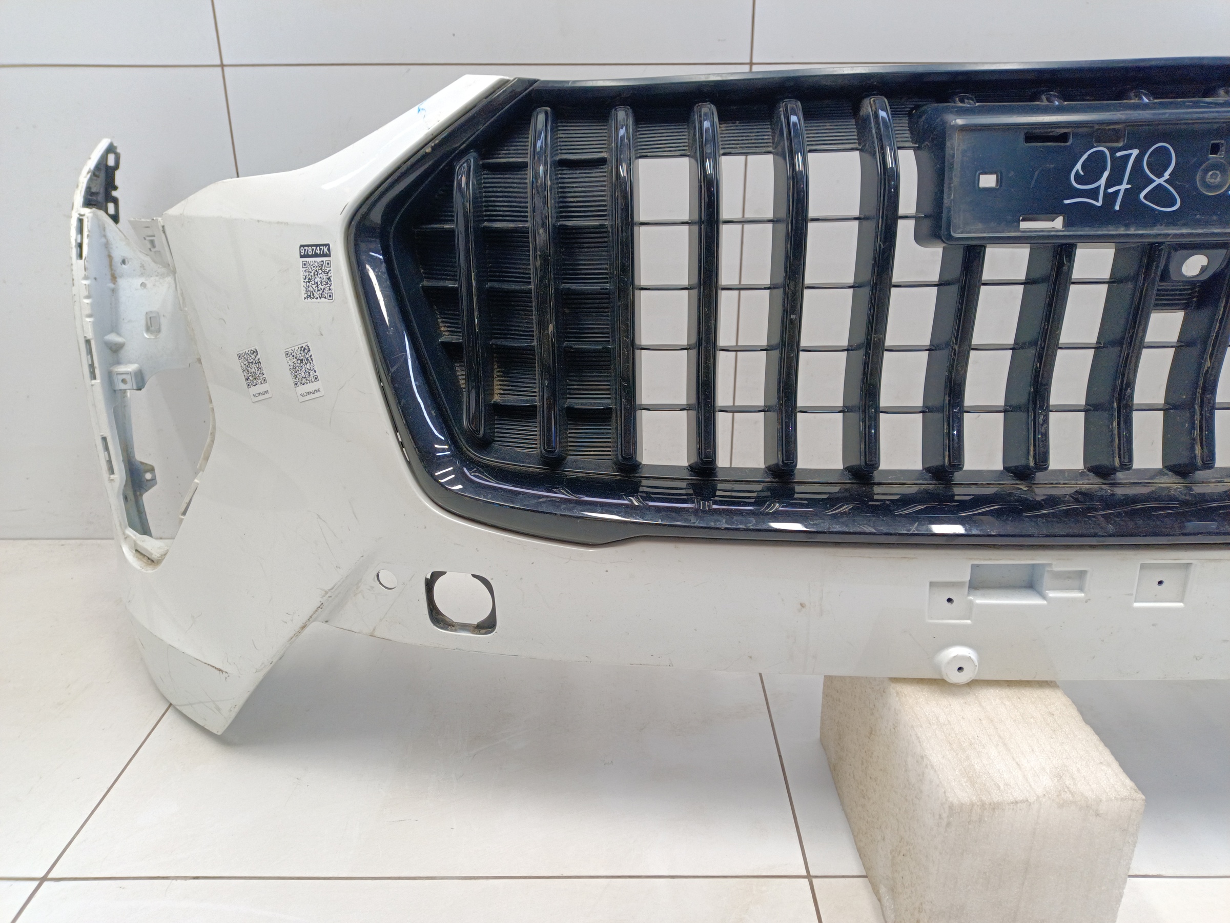 Бампер передний Haval Jolion Restail с отверстиями под накладки