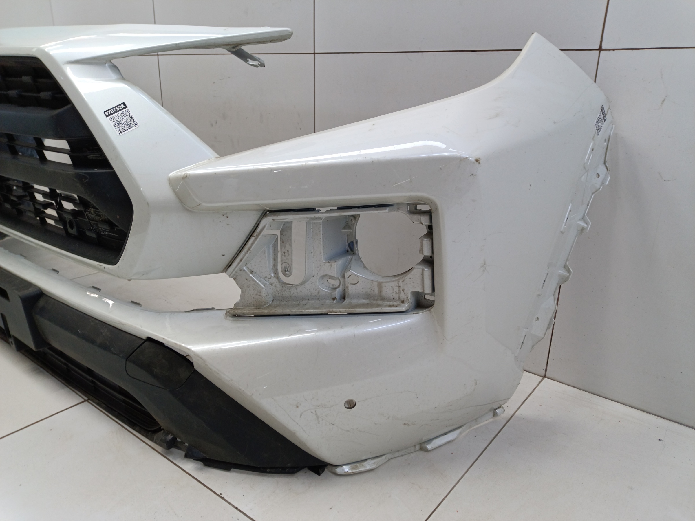 Бампер передний Toyota RAV4 XA50 Restail