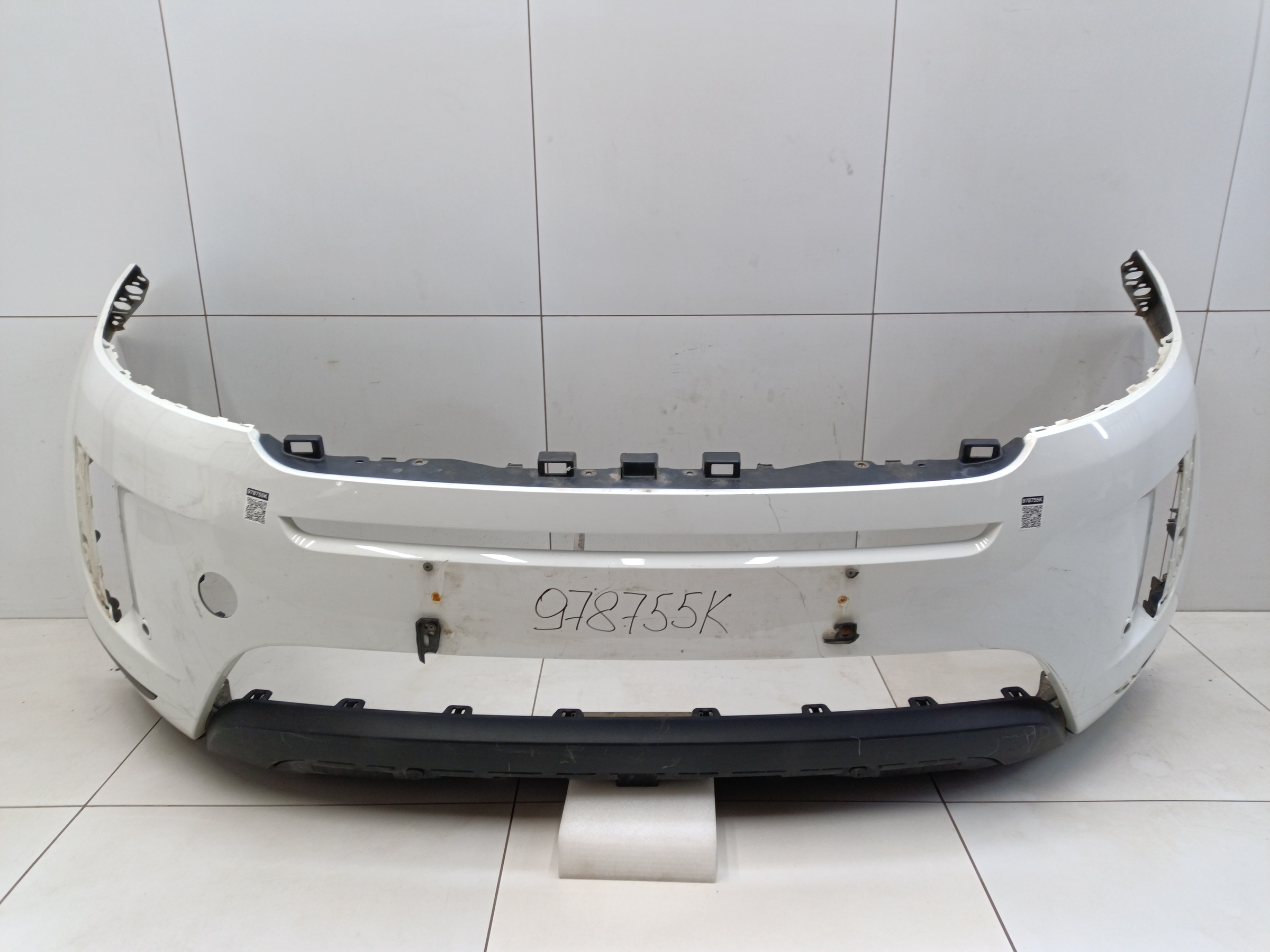 Бампер передний Land Rover Range Rover Evoque 2