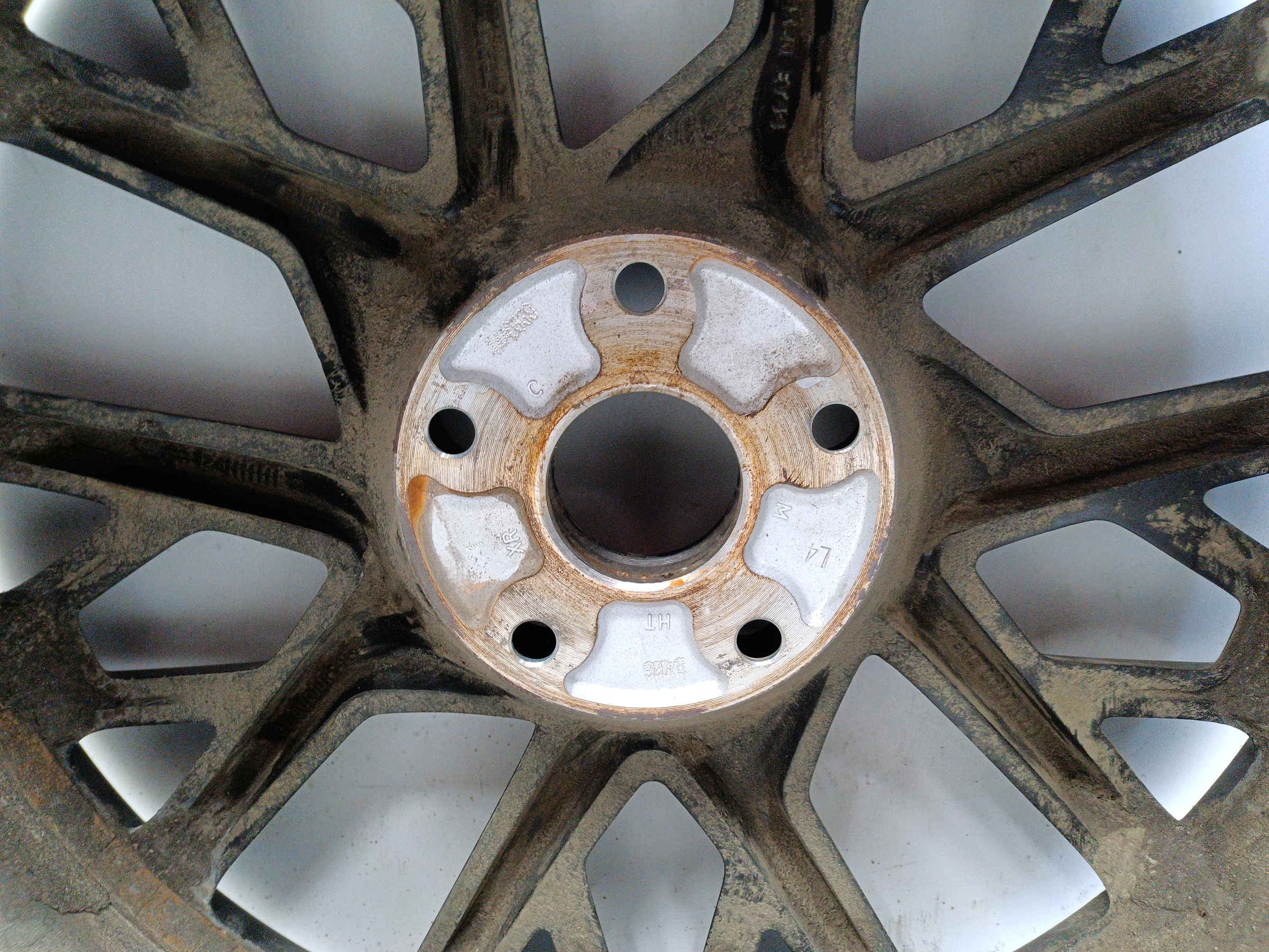 Диск колеса литой GAC GS8 2 R20