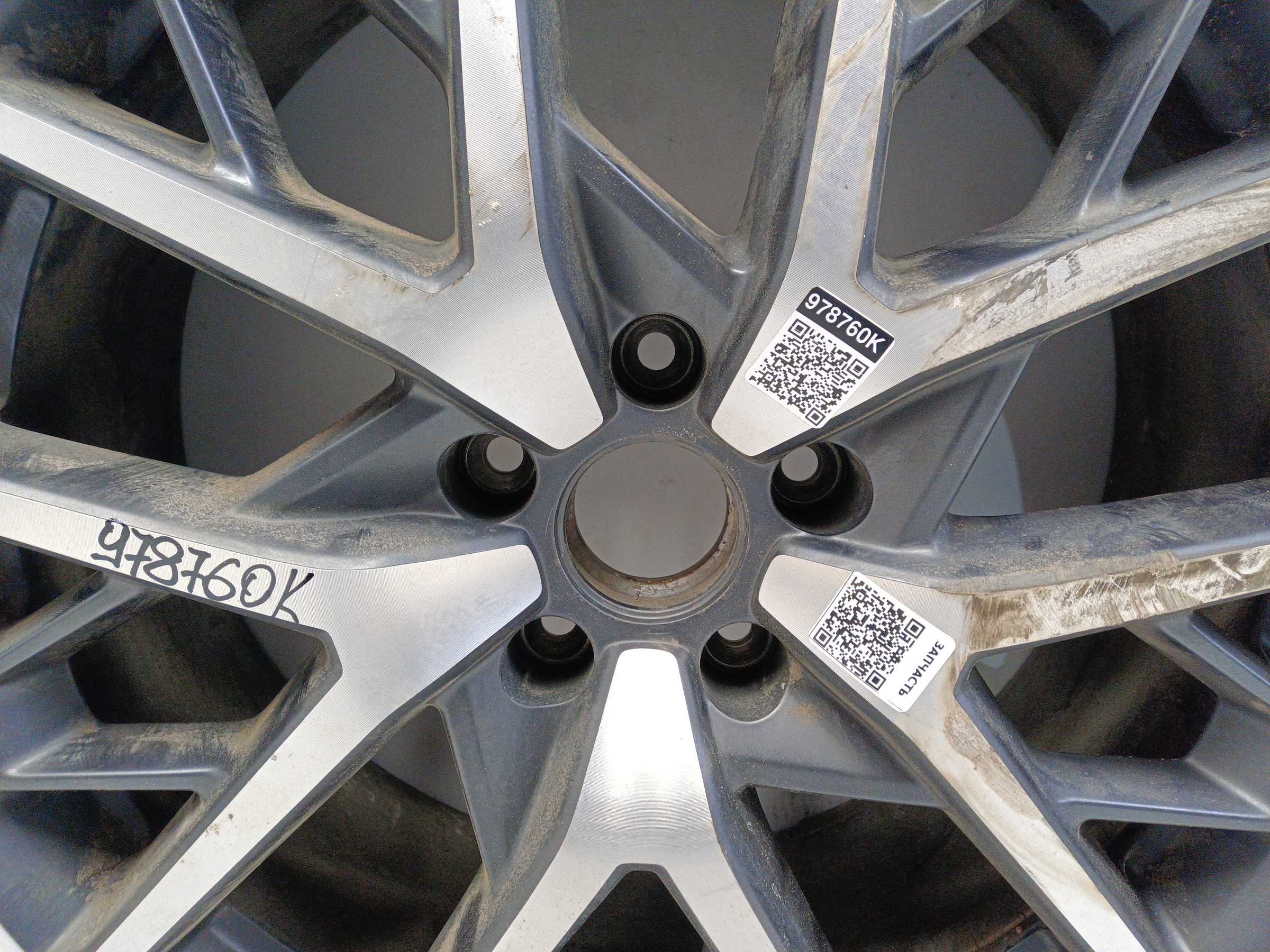 Диск колеса литой GAC GS8 2 R20