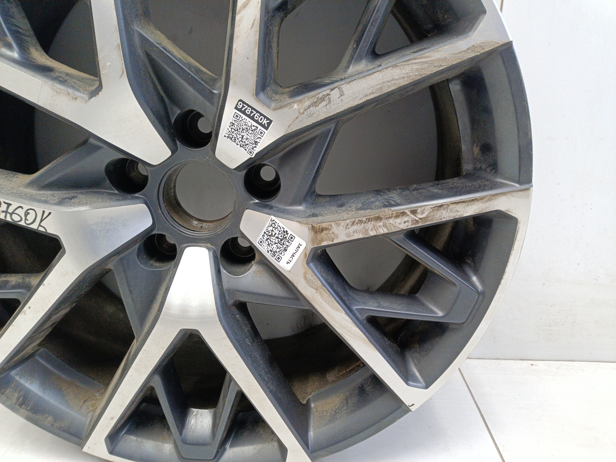 Диск колеса литой GAC GS8 2 R20