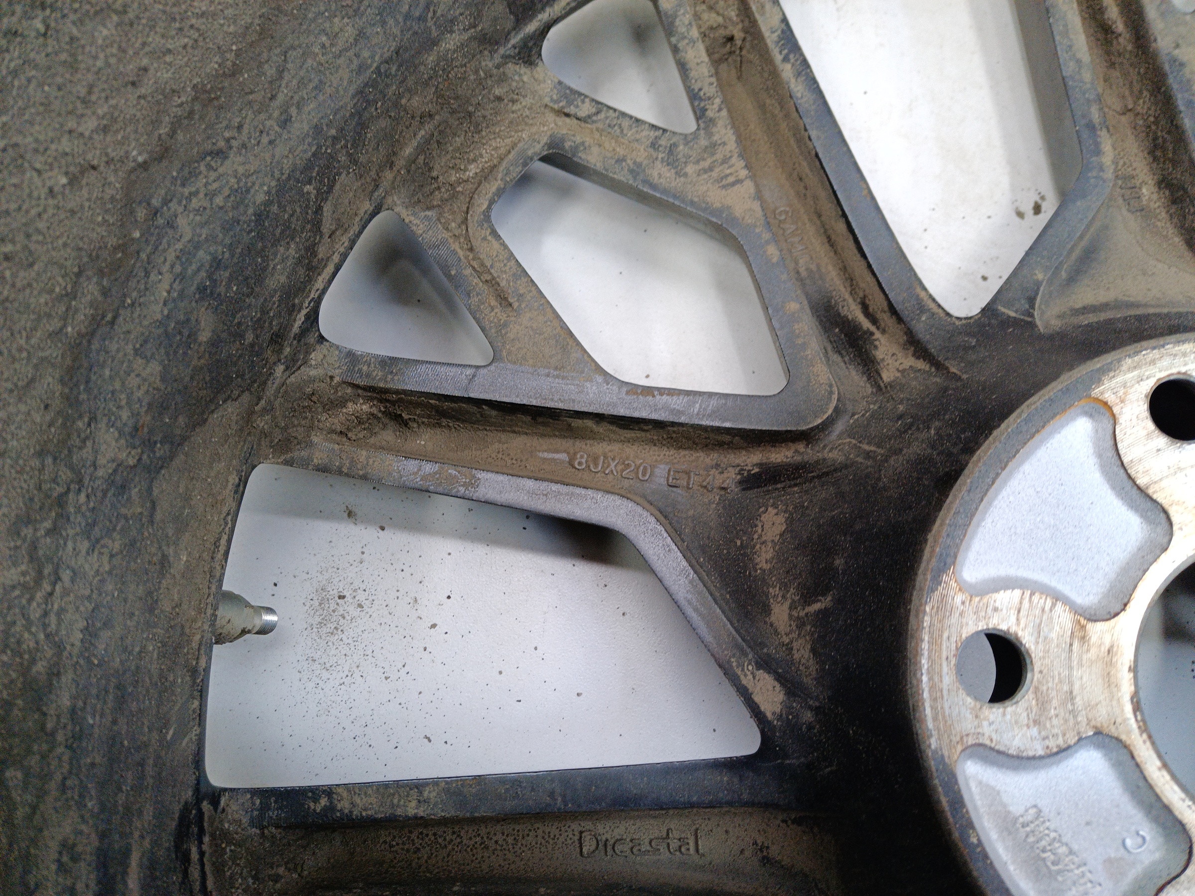 Диск колеса литой GAC GS8 2 R20