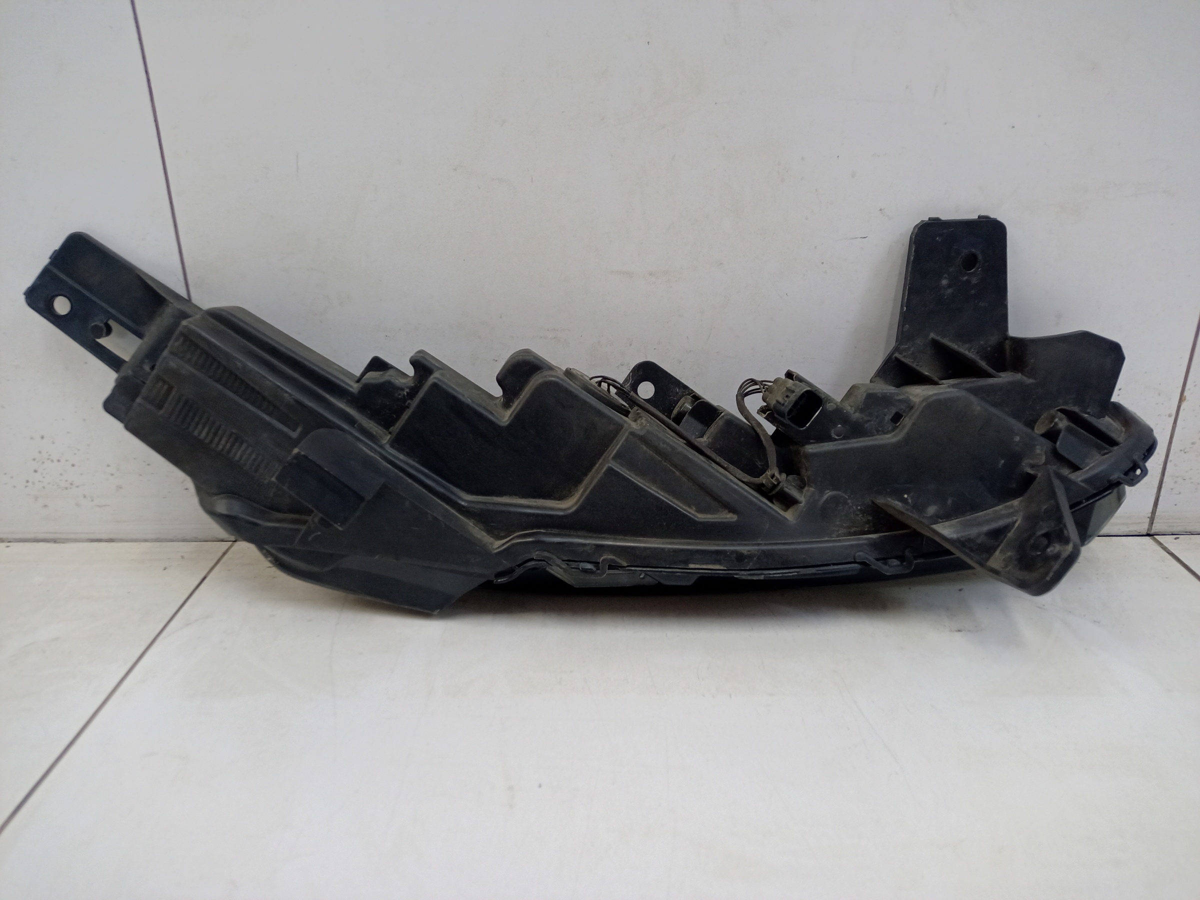 Фара ДХО передняя левая Omoda C5