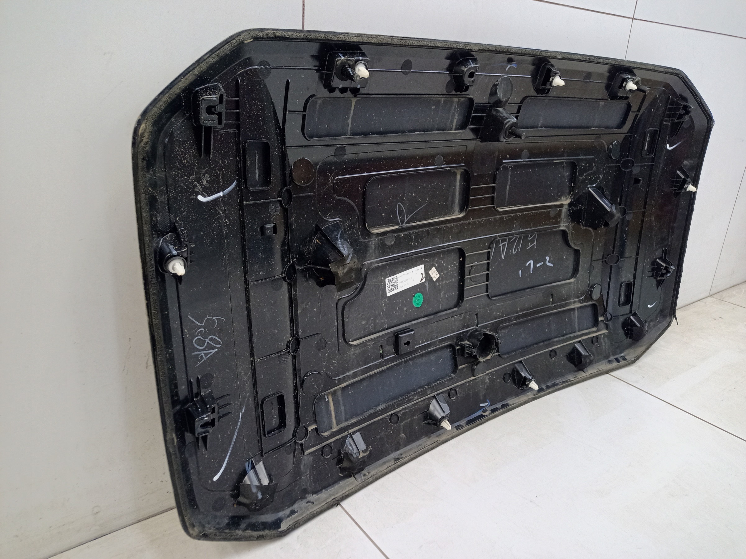 Накладка крышки багажника Haval H3