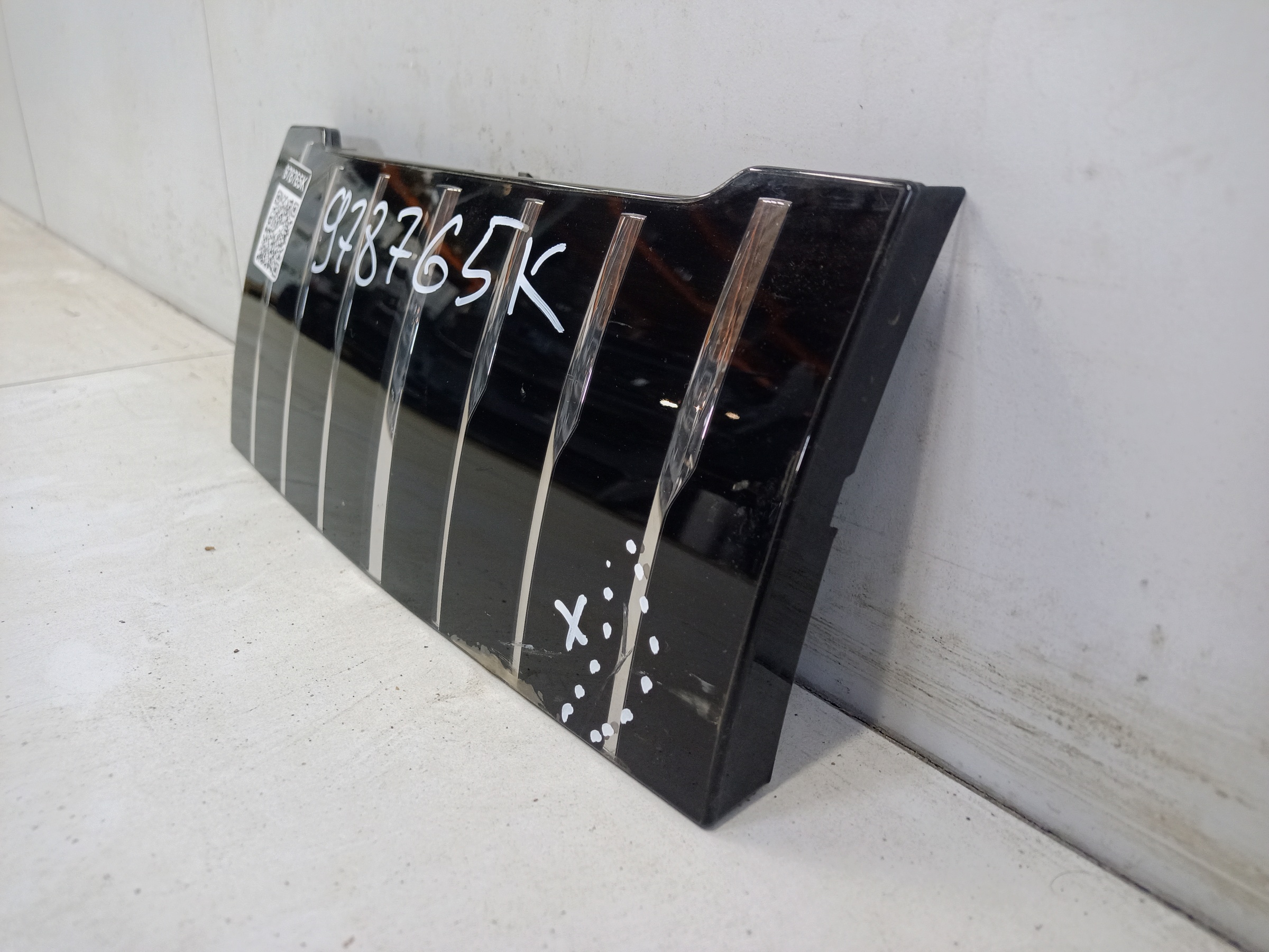 Накладка решетки радиатора Mercedes Benz S-Klasse W223 Maybach