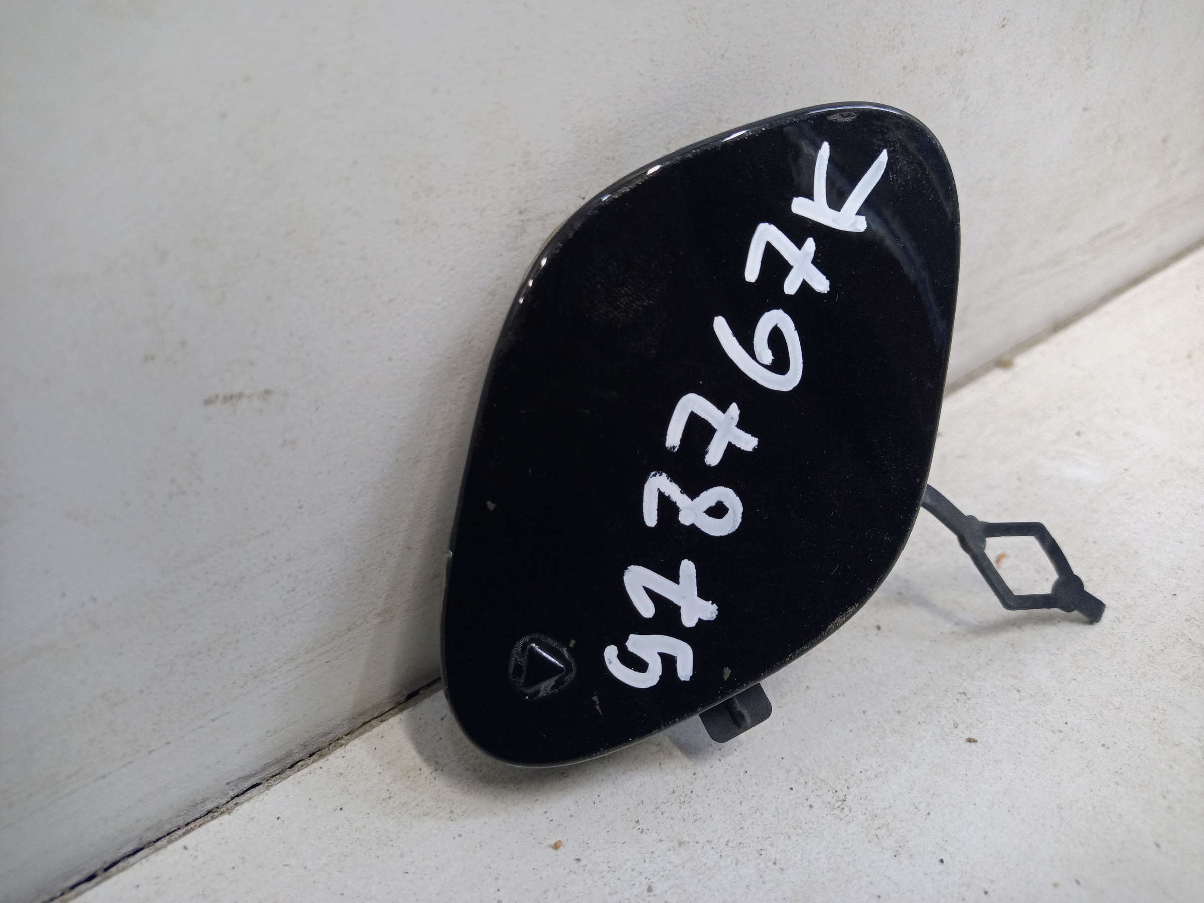 Заглушка буксировочного крюка переднего бампера Mercedes Benz S-Klasse W223 Maybach