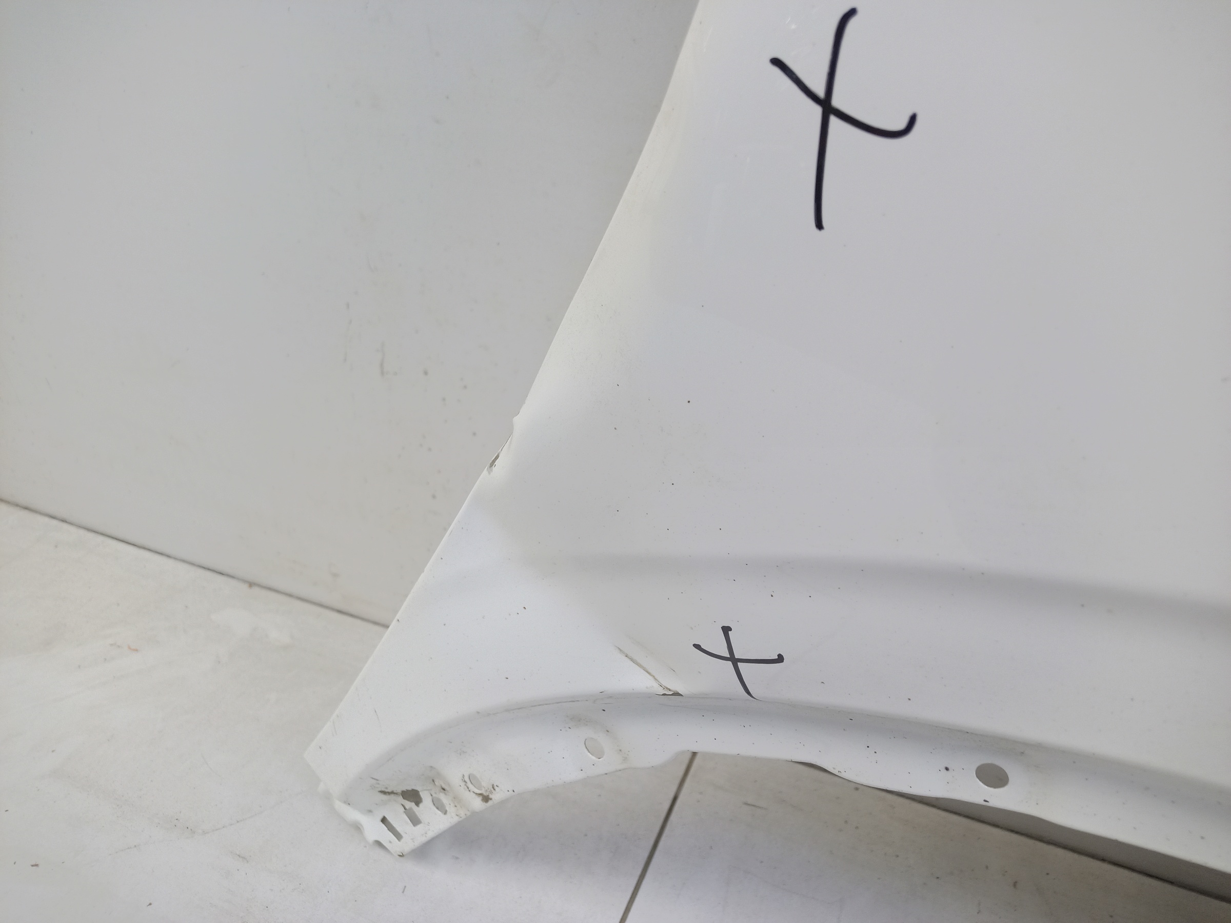 Крыло переднее правое Geely Coolray