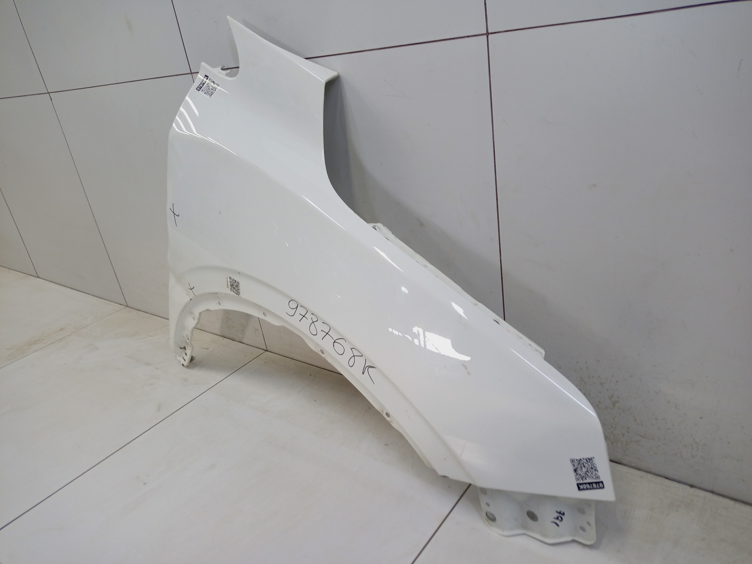 Крыло переднее правое Geely Coolray