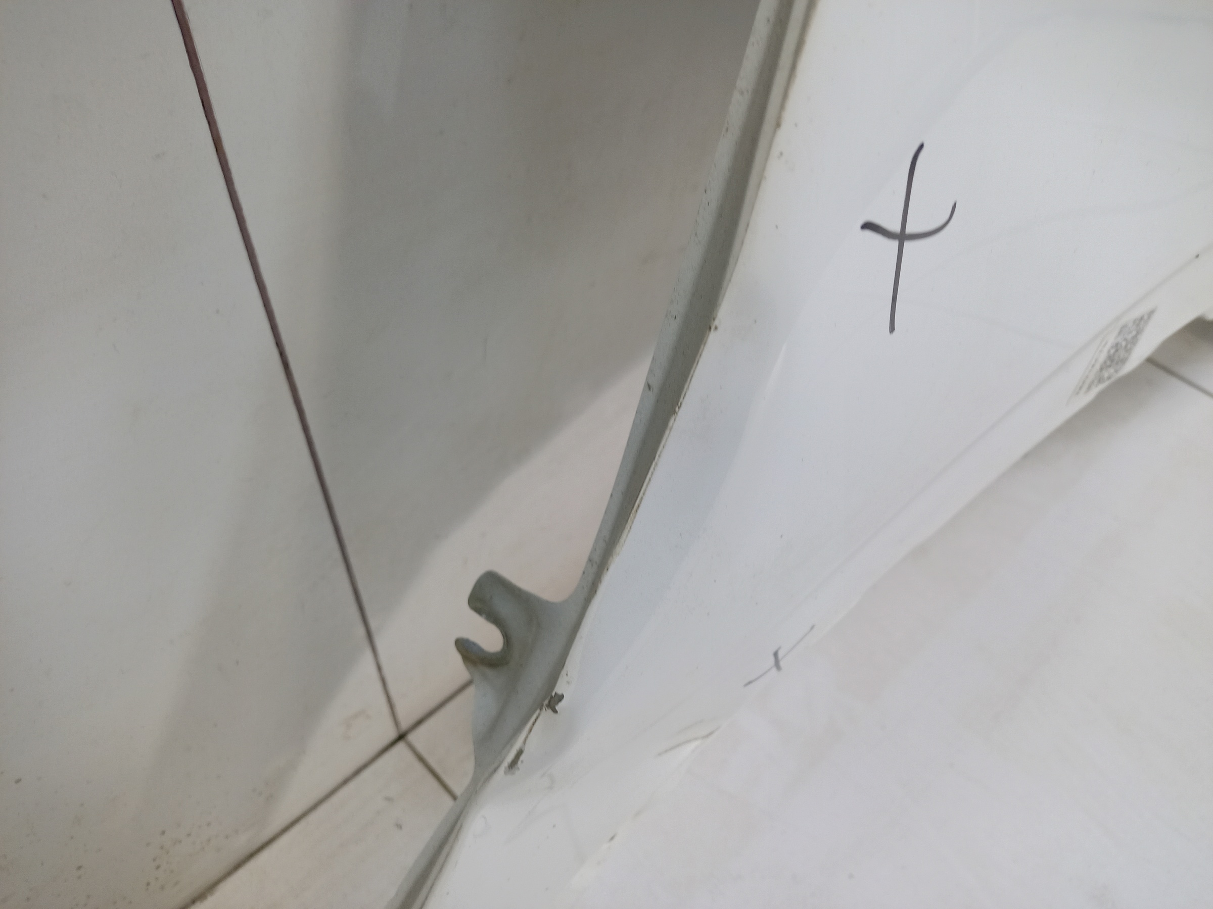 Крыло переднее правое Geely Coolray