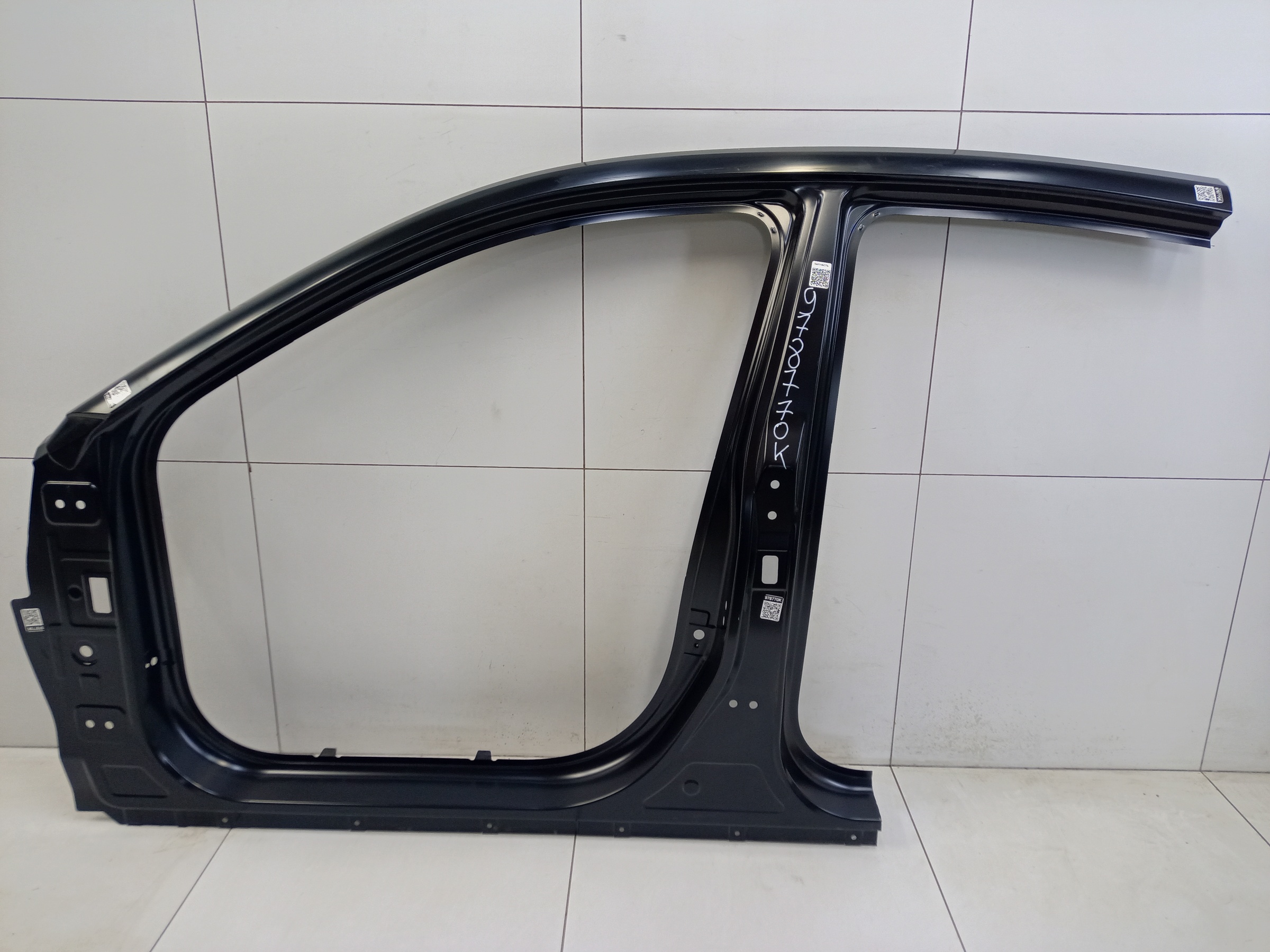 Панель кузова боковая левая Changan UNI-V