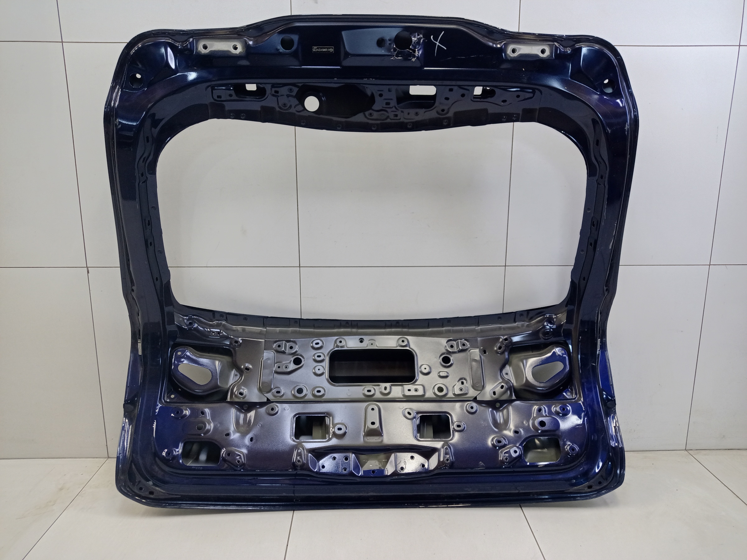 Крышка багажника Lexus RX 4