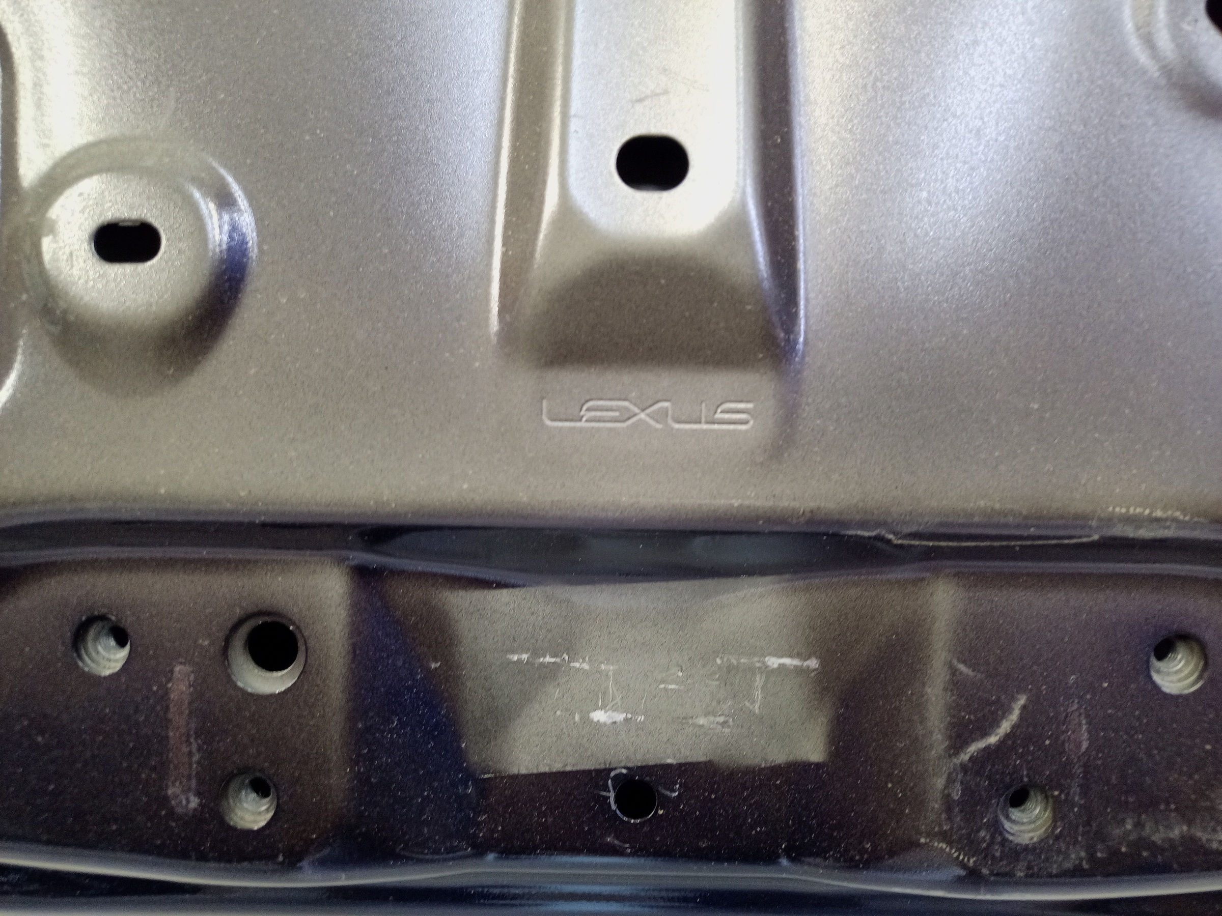 Крышка багажника Lexus RX 4