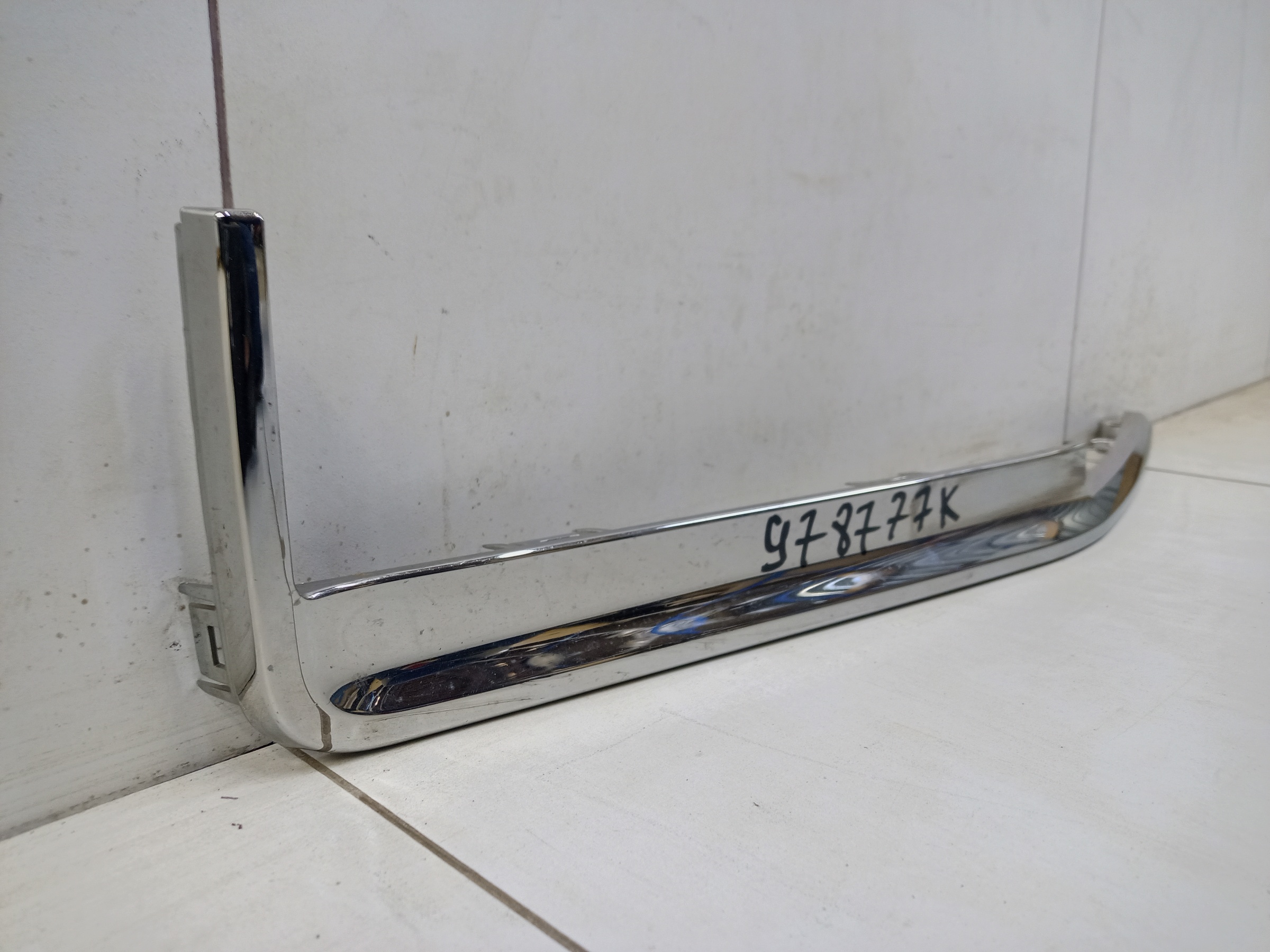 Накладка хром переднего бампера правая Tank 500