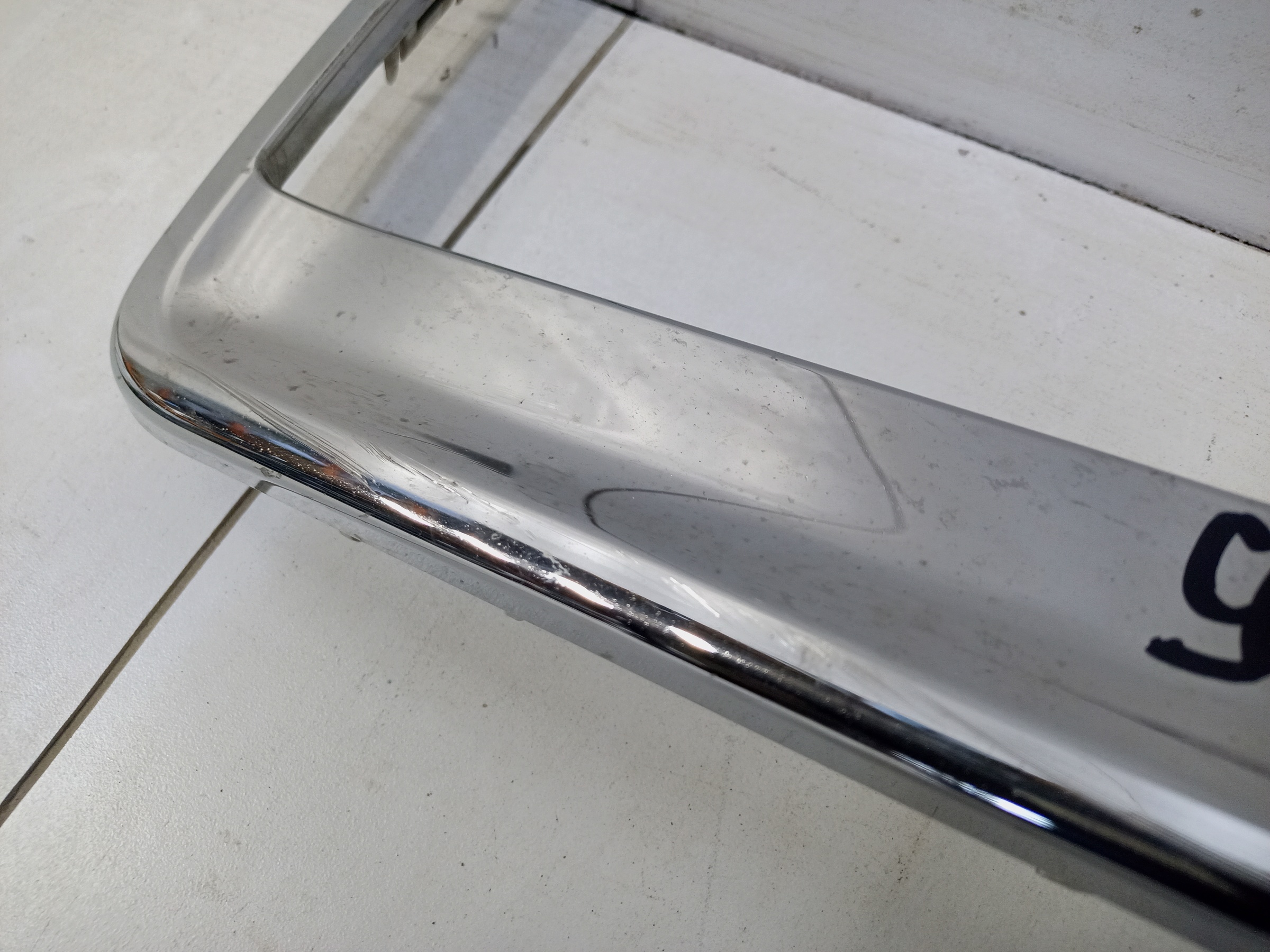 Накладка хром переднего бампера правая Tank 500